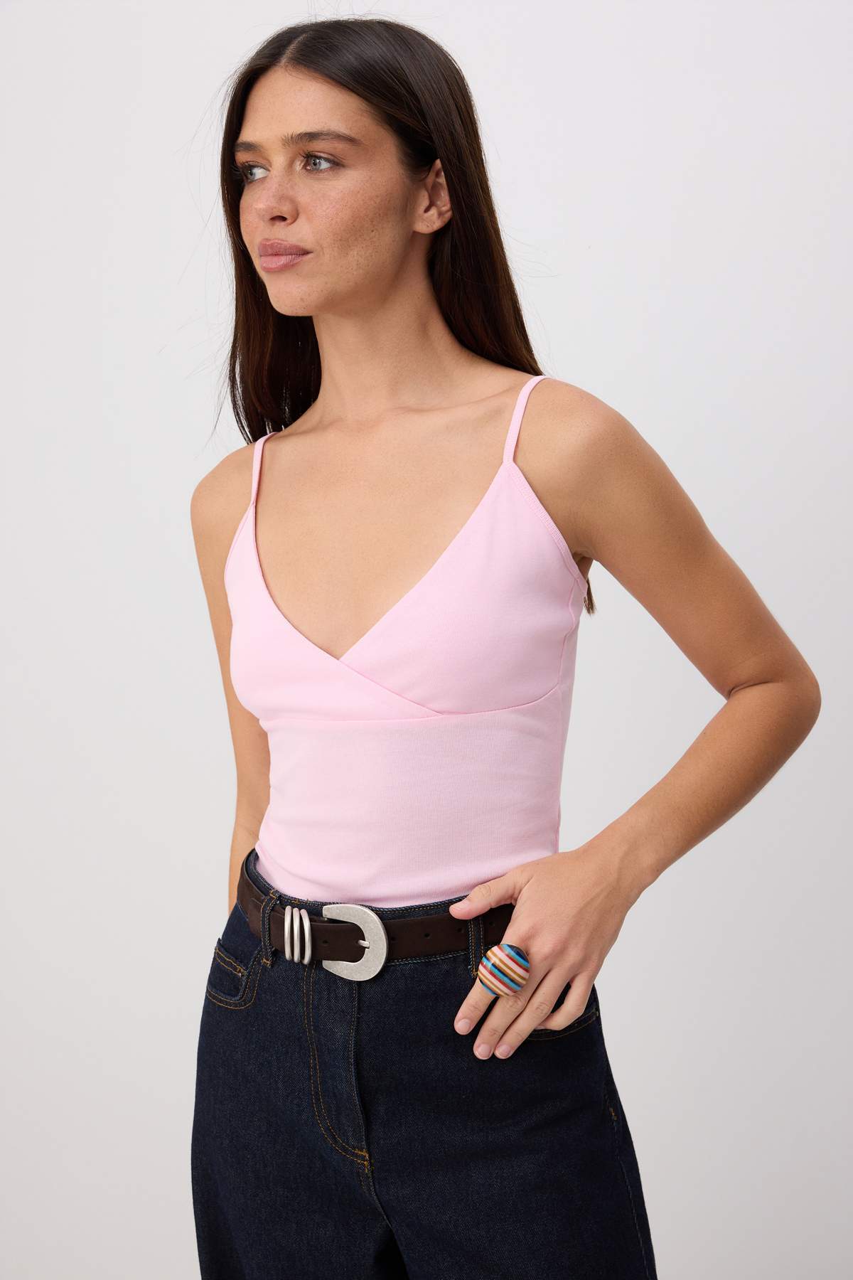 Trendyolmilla Pembe Düz Fitted Kruvaze İnce Askılı Kolsuz Uzun Pamuk Ribana Örme Atlet TWOSS26AL00069