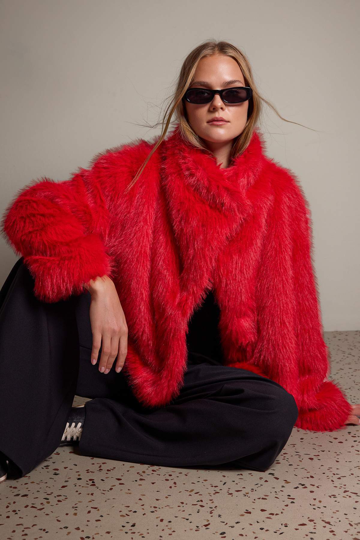 Trendyolmilla Kırmızı Oversize Kalıp Kürk Mont TWOAW25MO00035