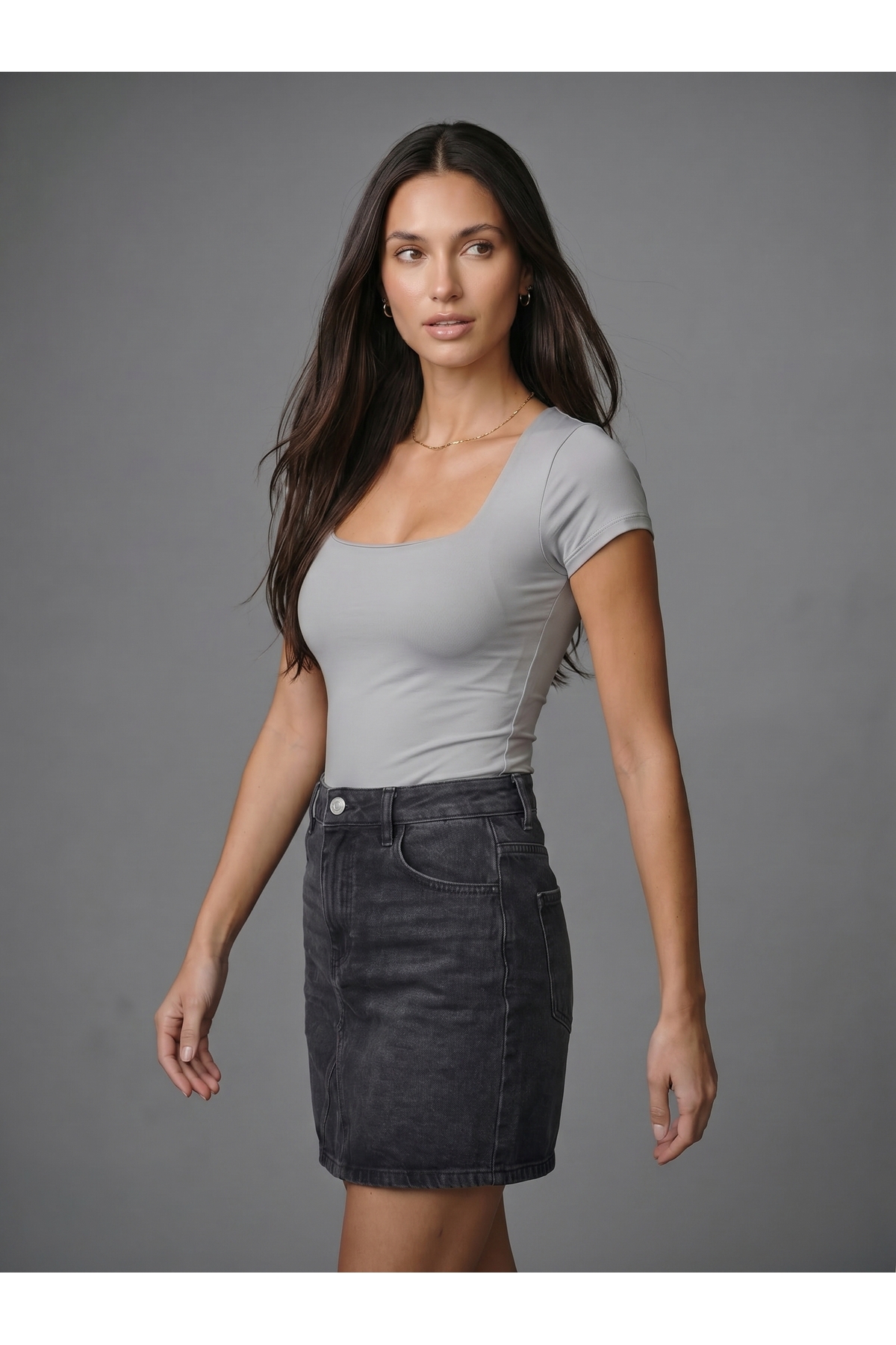 Kare Yaka Kısa Kollu Bodysuit