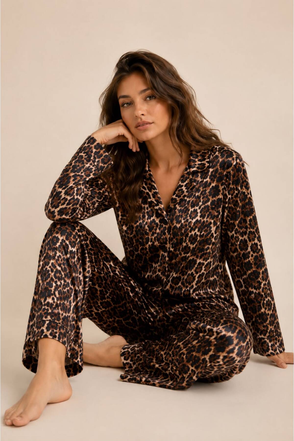 CASPARA Leopard Pattern Buttoned Women's Long Sleeve Relaxed Cut Ultrasoft Milan Pajama Set Nightgown Dressing Gown