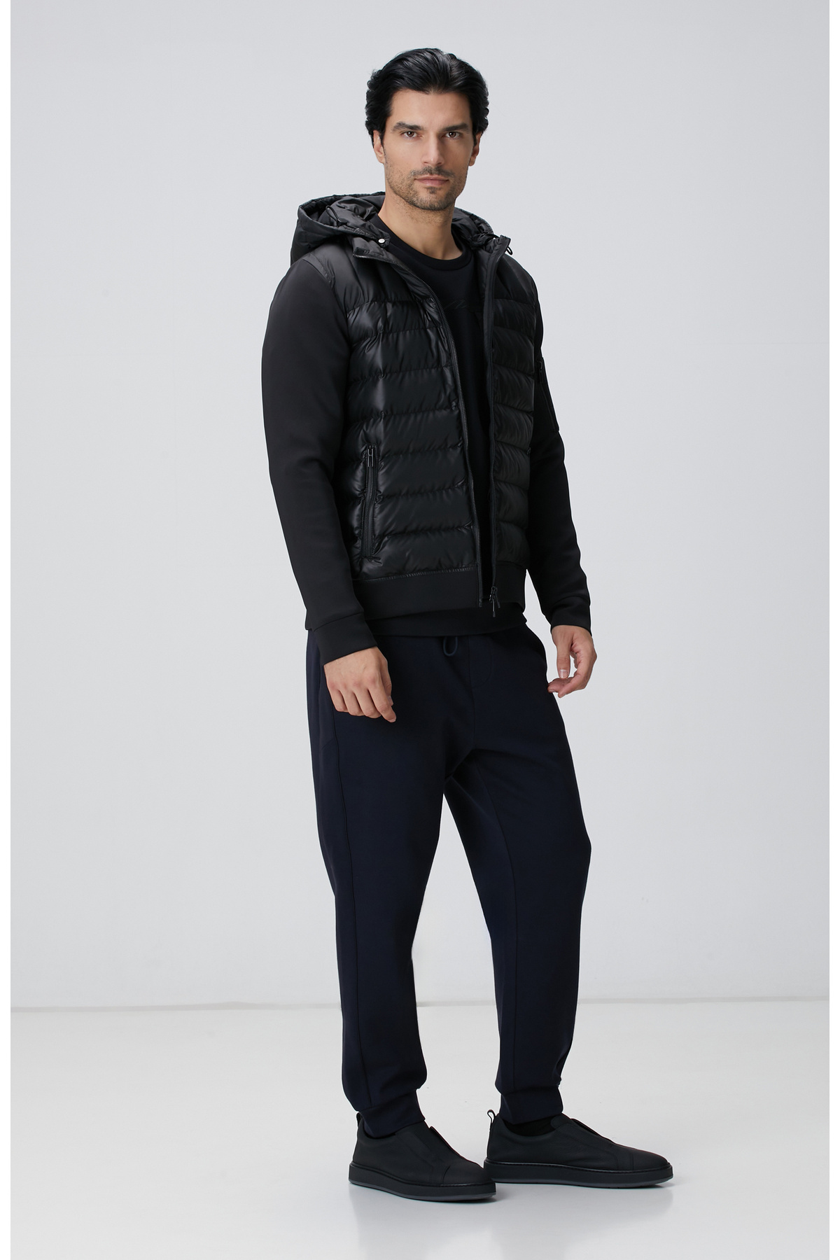 N-Tech Siyah Kapüşonlu Puffer Mont — مشکی 1095553 — تصویر 3 از 8