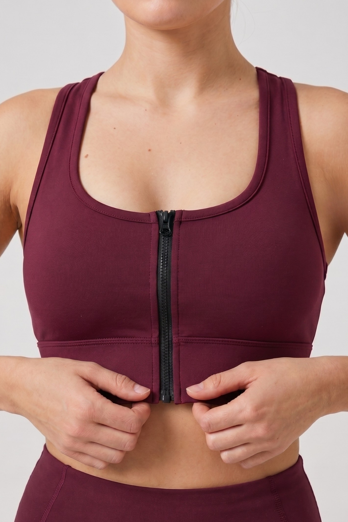 EMFURE Mürdüm Crop Pedli Destekli Dolgulu Önü Fermuarlı Spor Sütyeni görsel 4