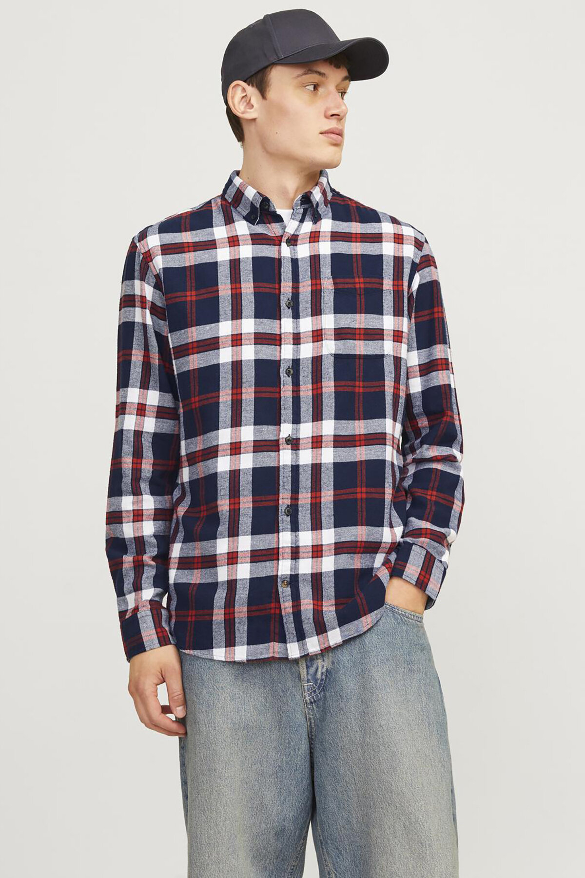 پیراهن مردانه جک اند جونز کد ۱۲۲۳۵۹۸۲ سرمه‌ای جک اند جونز پیراهن Jack & Jones