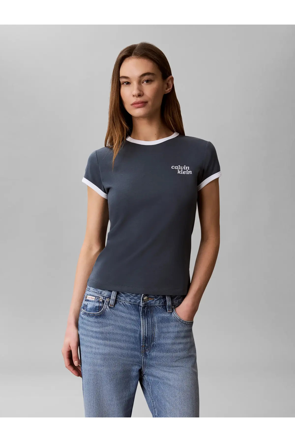 تیشرتزنانهCalvin Kleinآبی سرمه‌ای