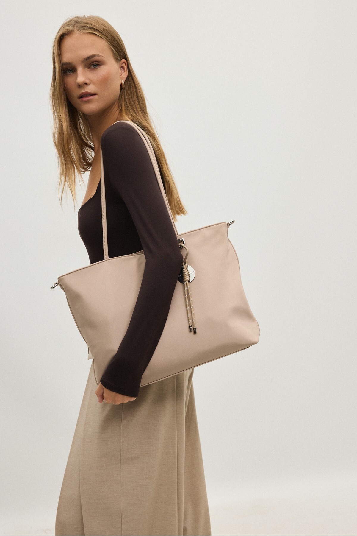 Stradivarius BASIC HANDBAG görsel 2