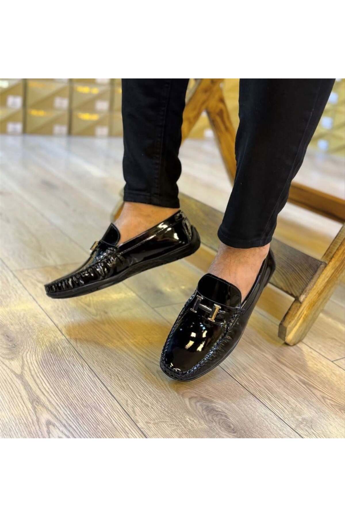 Parlak Hakiki Deri Tokalı Günlük Loafer Ayakkabı görsel 3