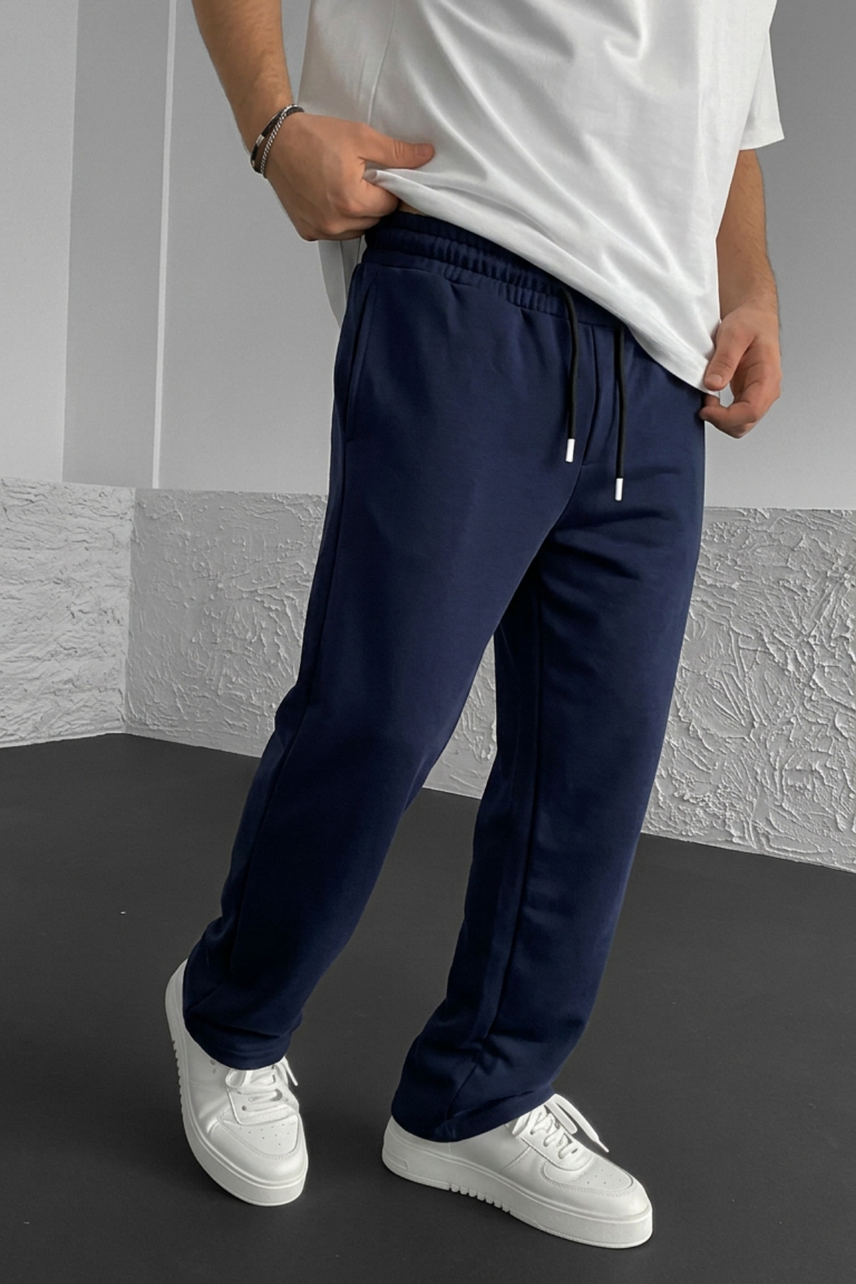 STRAVON Erkek Lacivert Pamuklu Baggy Fit Rahat Kesim Beli Bağlamalı Yan Cepli Örme Eşofman Altı görsel 3