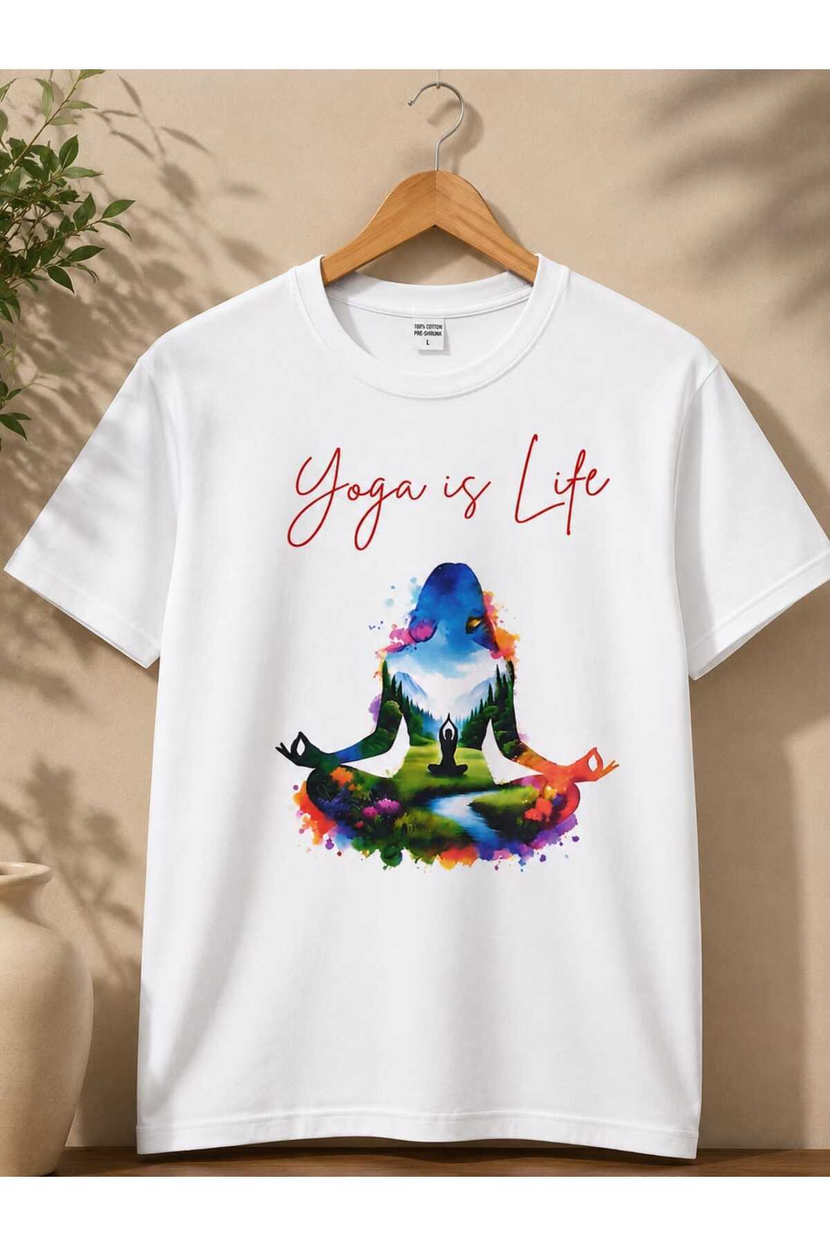 Yoga İs Life Desenli Doğa Ve Meditasyon Tasarımlı Yogacı Kadın Beyaz Kısa Kollu Günlük Tişört