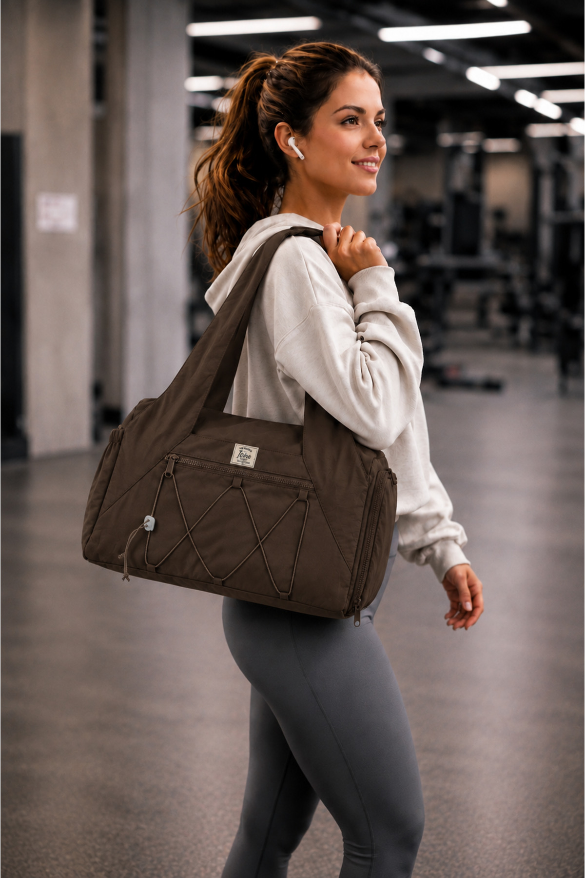 ICONE BAG Unisex Spor ve Yoga Çantası, Çok Cepli, Ayakkabı Bölmeli, Lastik Detaylı, Fermuarlı Ön Cep, Kahverengi Spor Çanta görsel 3