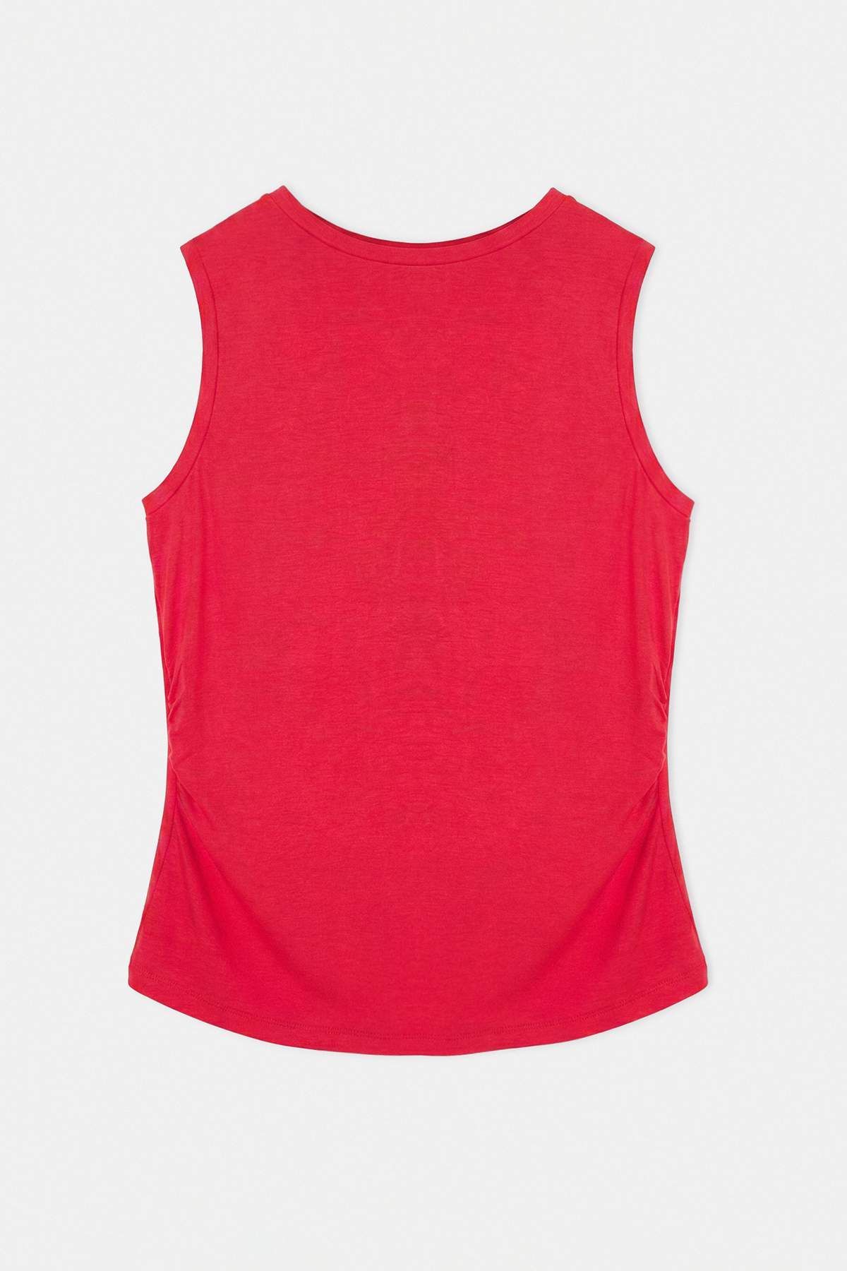 Trendyolmilla Curve Kırmızı Fitted/Vücuda Oturan Kayık Yaka Kolsuz Yumuşak Örme Bluz TBBSS26AF00249
