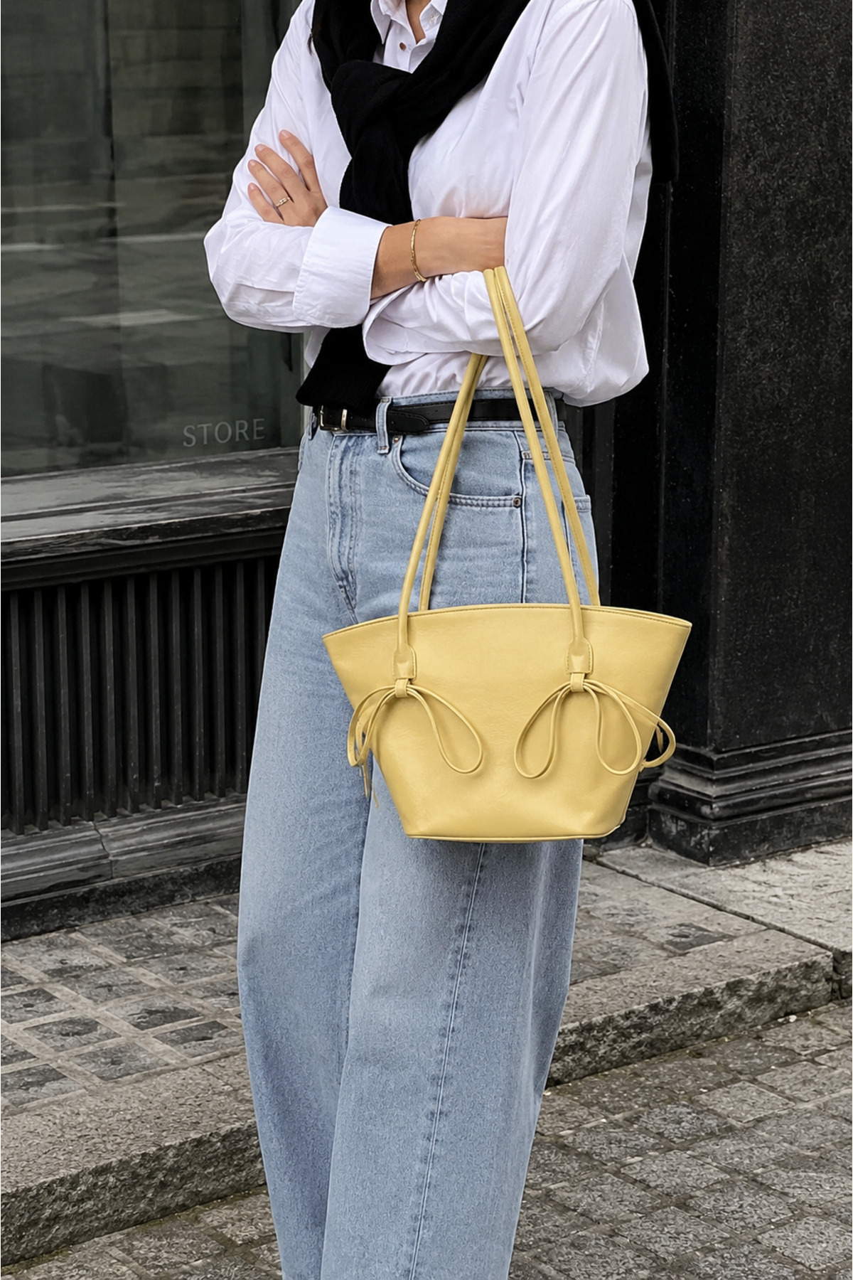 Candy Bag with Women's Bowtie Yellow