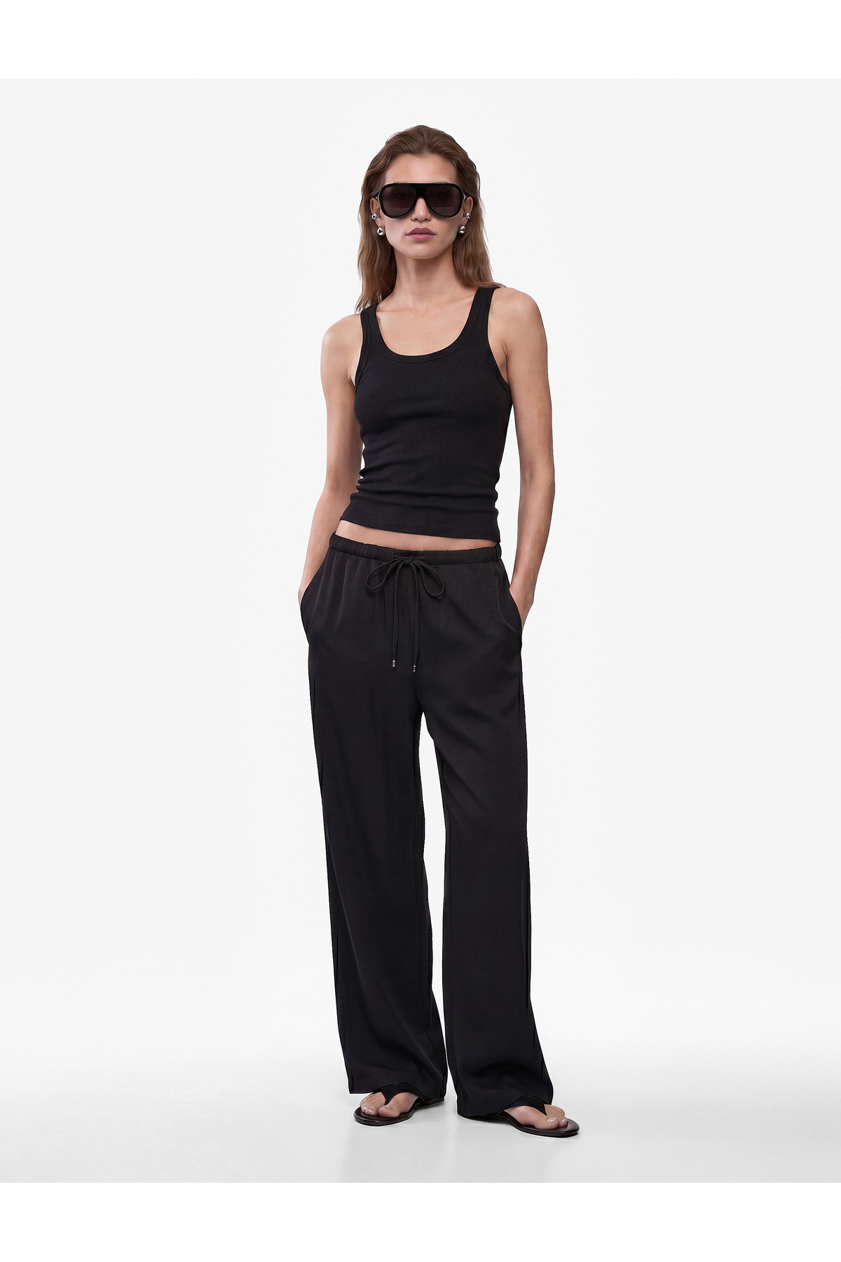 Aerobin Kumaş Straight Fit Cepli Düz Geniş Paça Saten Pantolon
