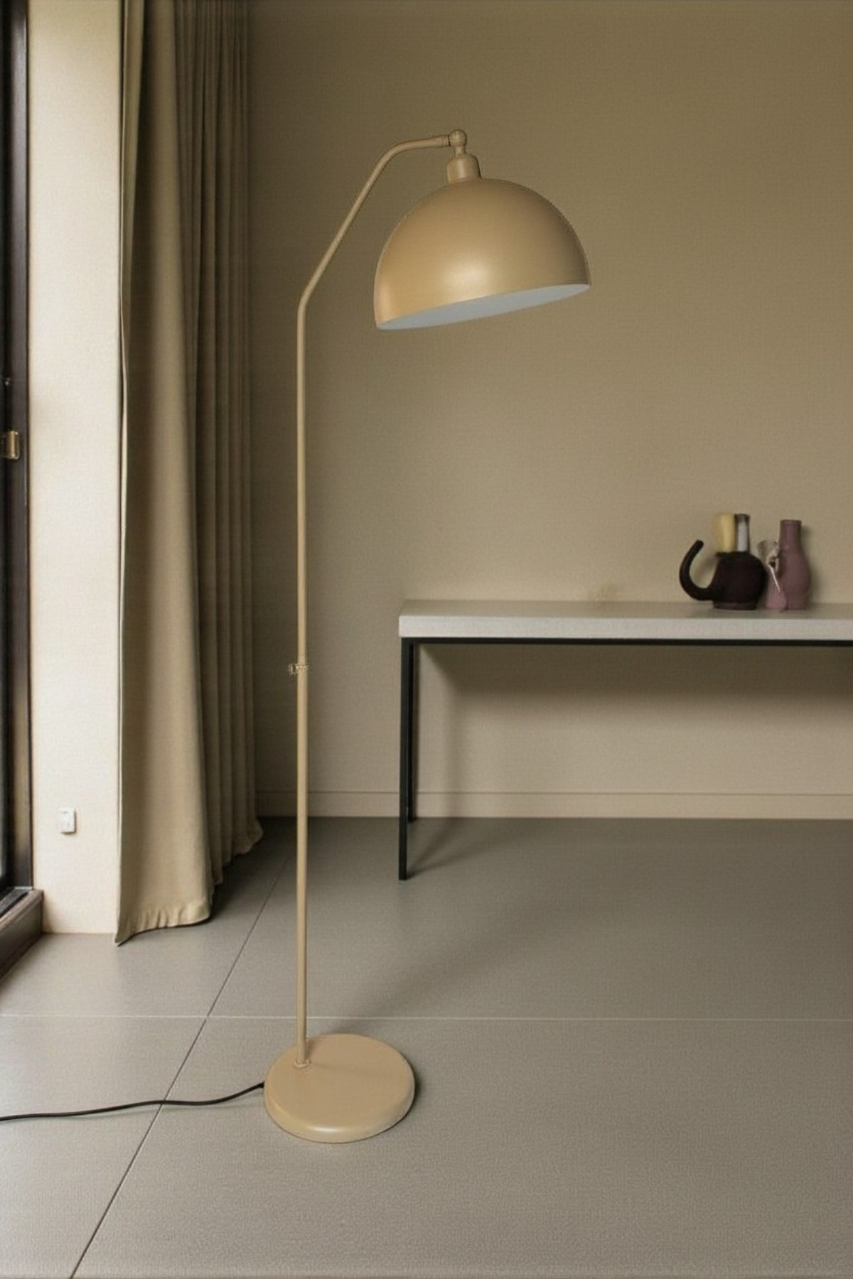 Modern Metal Beige Floor Lamp Moving Head E27