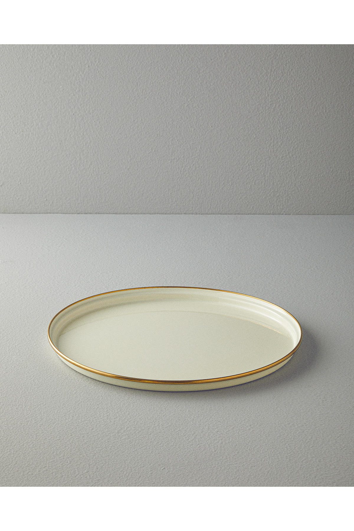 Isidora Emaye Yuvarlak Tepsi 33 Cm Krem