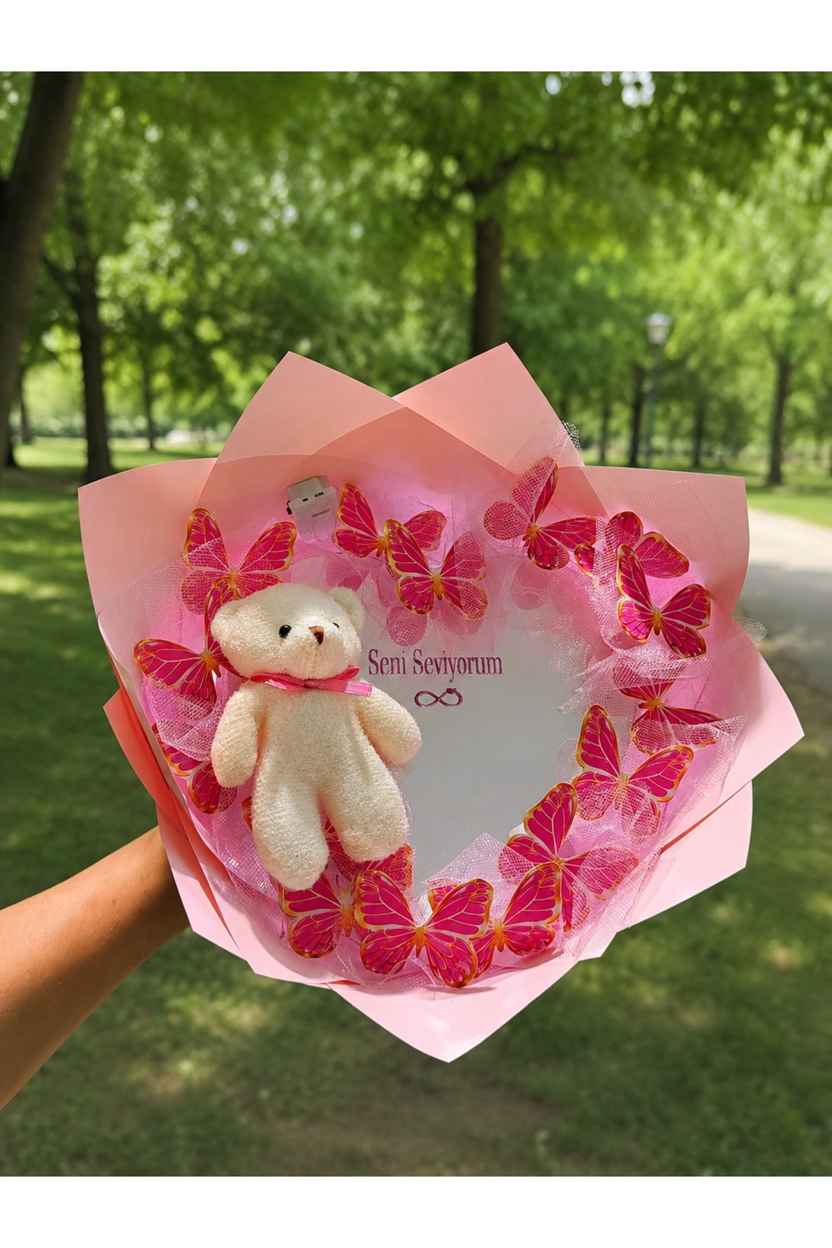 mirrored Heart butterfly bouquet mirrored bouquet butterfly pink bouquet