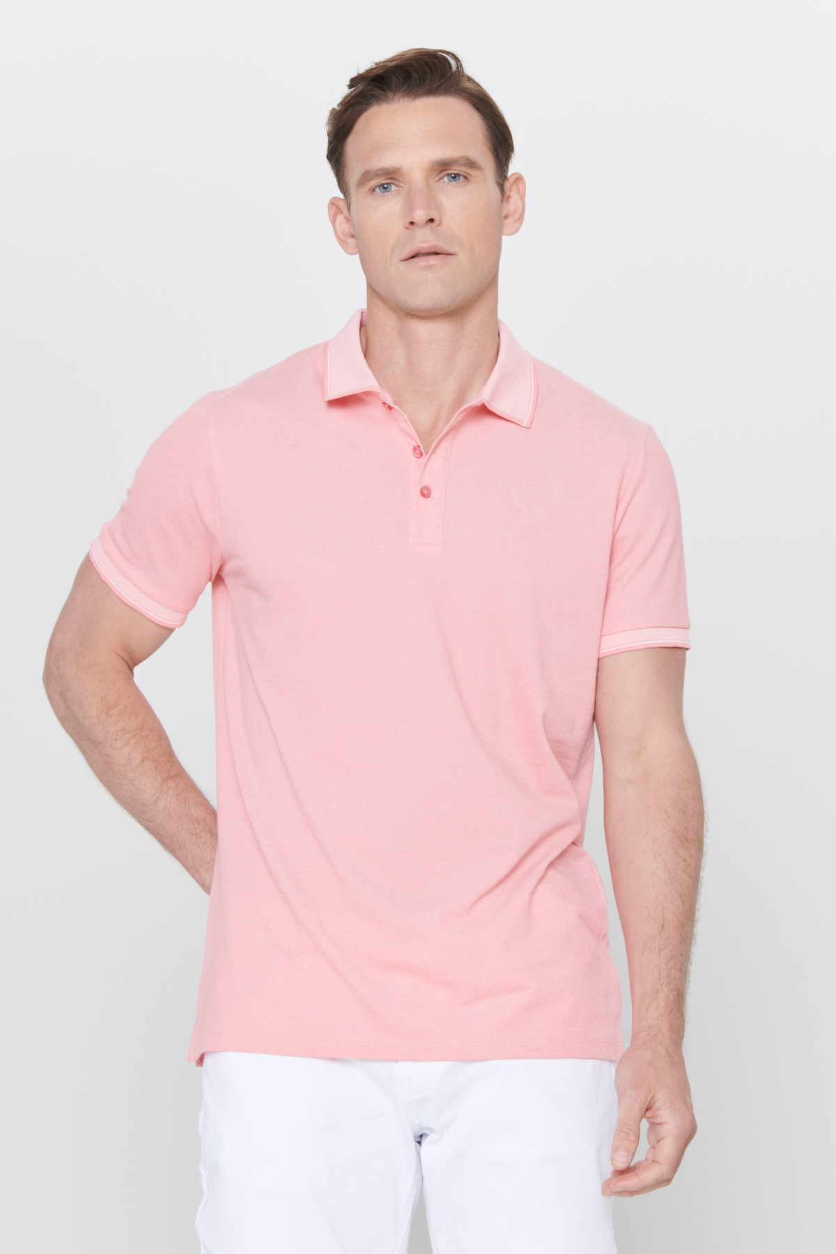 AC&Co / Altınyıldız Classics Erkek Çekmeyen Pamuklu Kumaş Slim Fit Dar Kesim Pembe-Beyaz Kıvrılmaz Polo Yaka Tişört görsel 3