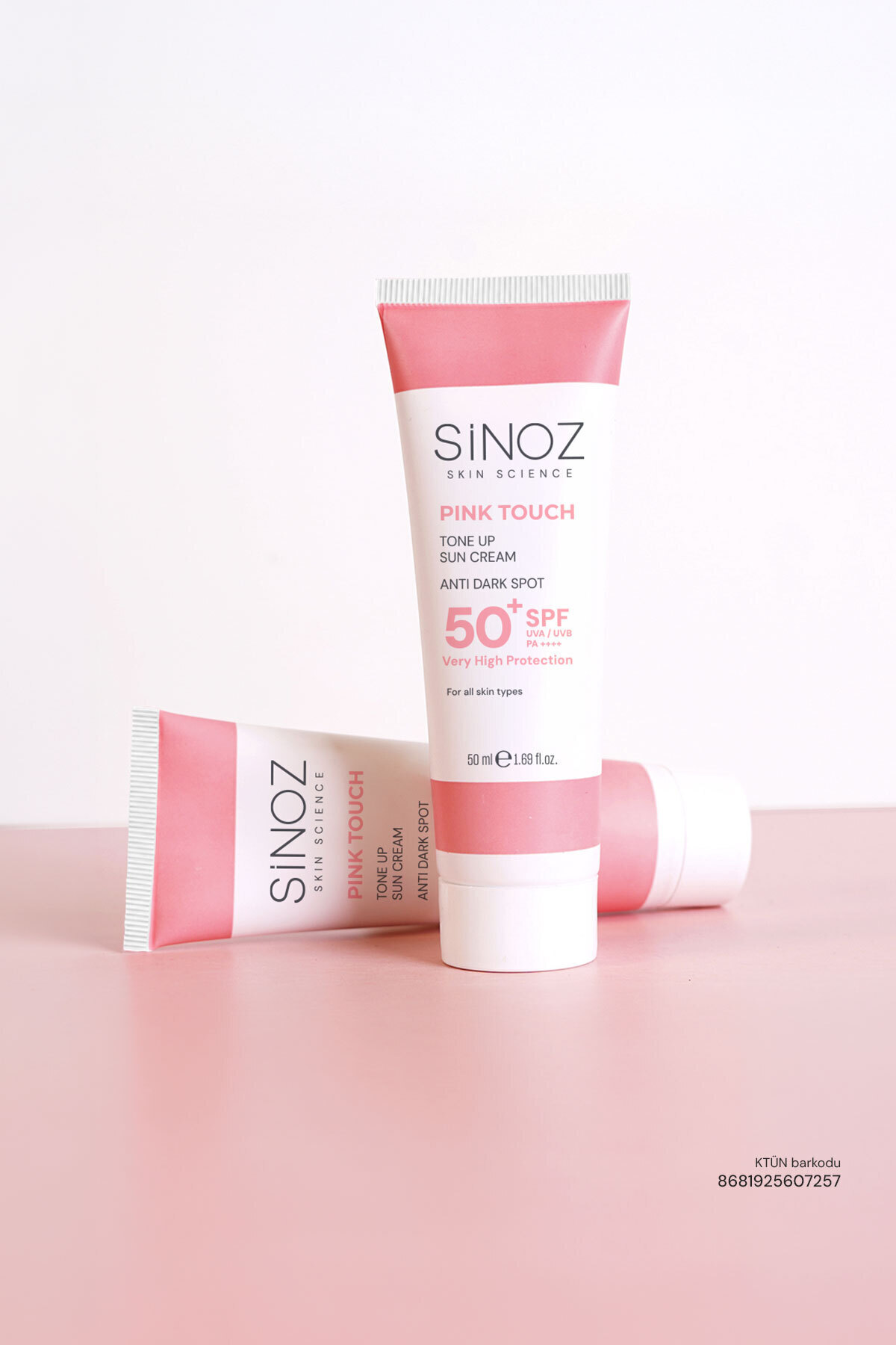 کرم ضد آفتاب روشن کننده صورت پینک تاچ با SPF50+ و PA++++ مناسب برای انواع پوست، 50 میلی لیتر — ST9423 — تصویر 8 از 8