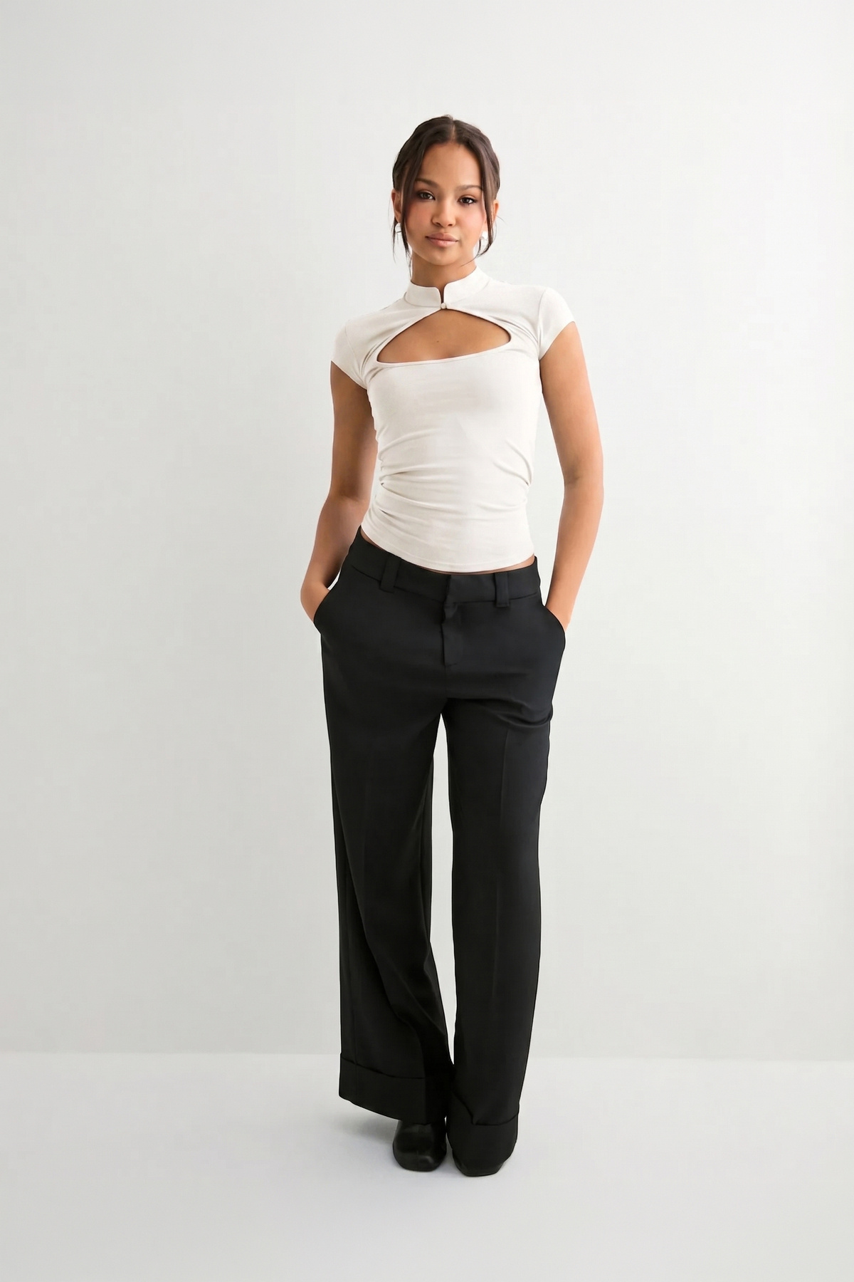 fablair  Düğme Detaylı Cut Out Dekolteli Crop Bluz Yazlık Esnek Kadın Üst - Görsel 4