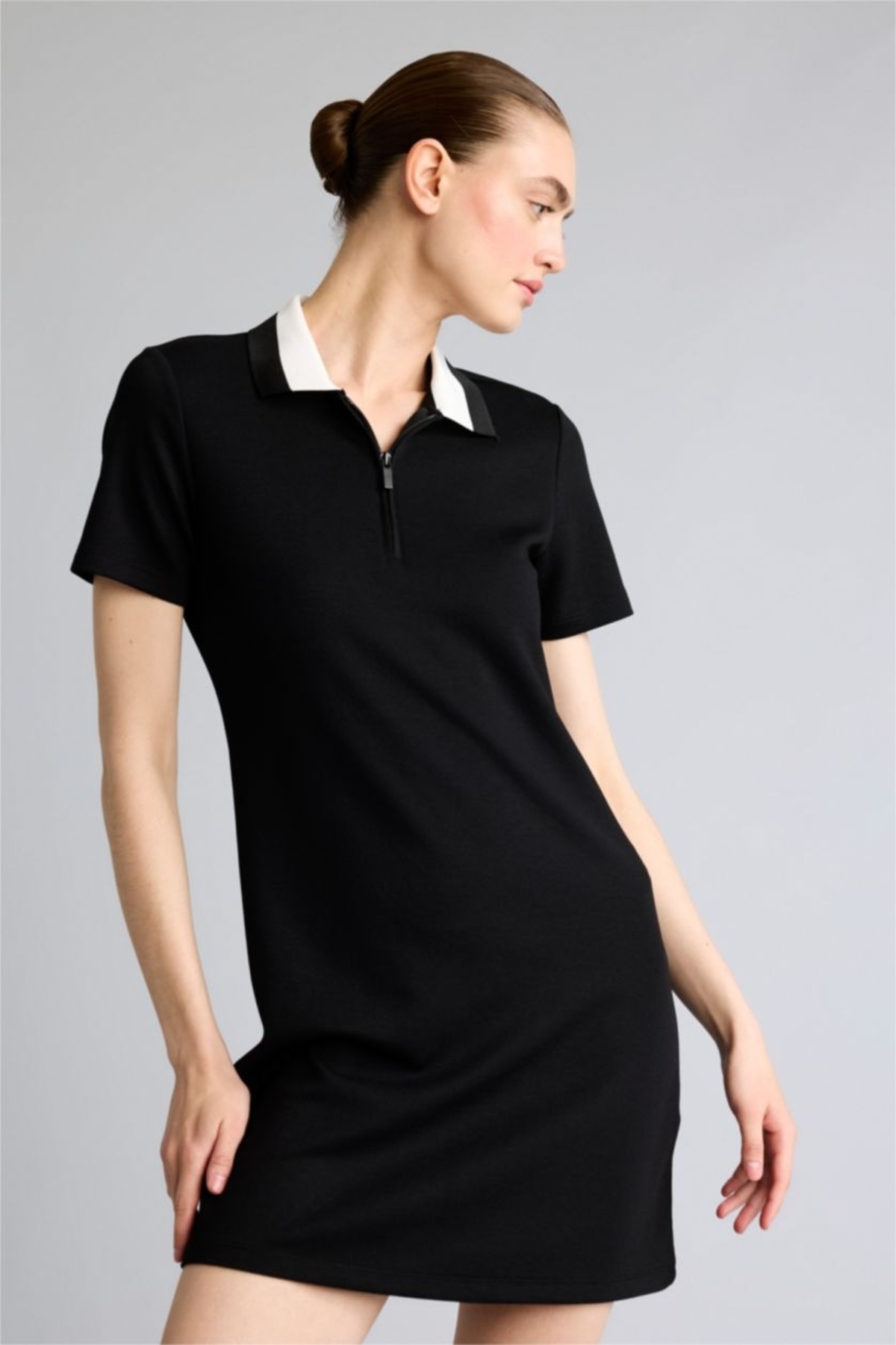 DeFacto Ultra Yumuşak Standart Fit Polo Yaka Basıc Kısa Kollu Mini Elbise H8702AX26SM görsel 2