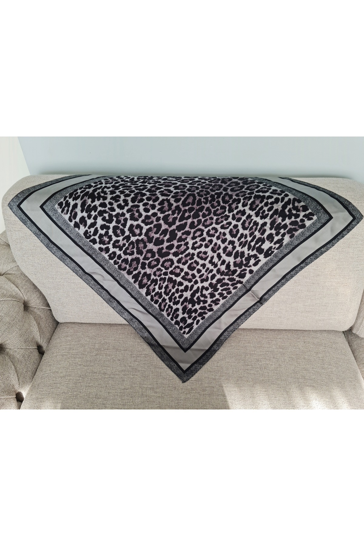 Premium Desenli Fular - Siyah Füme Leopar Desenli