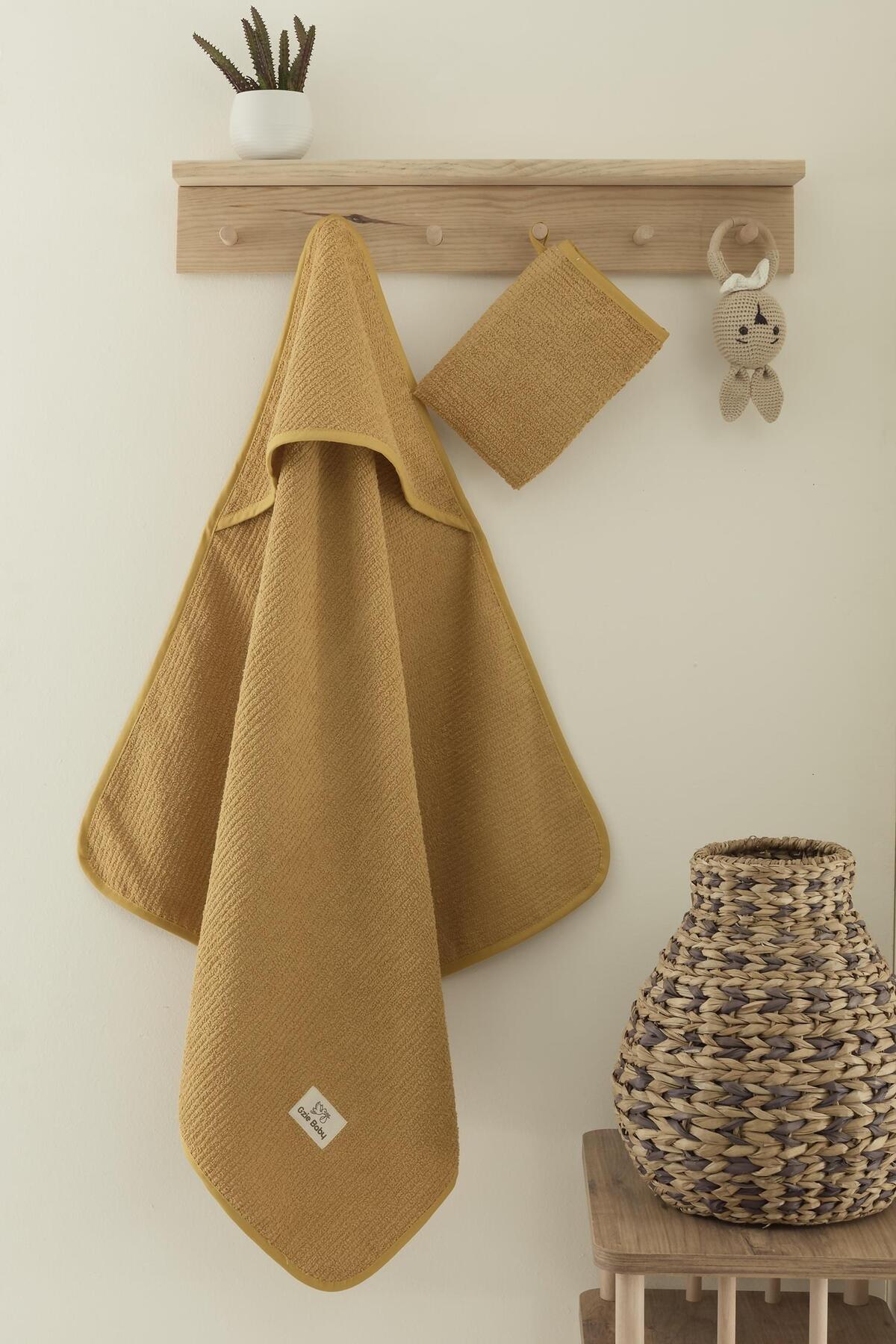 100% Cotton Baby Towel Swaddle 75x75 and Pouch