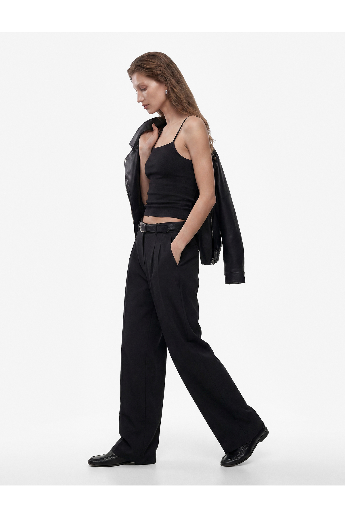 Koton Pamuklu Ribanalı Slim Fit Kare Yaka İp Askılı Atlet Bluz görsel 3