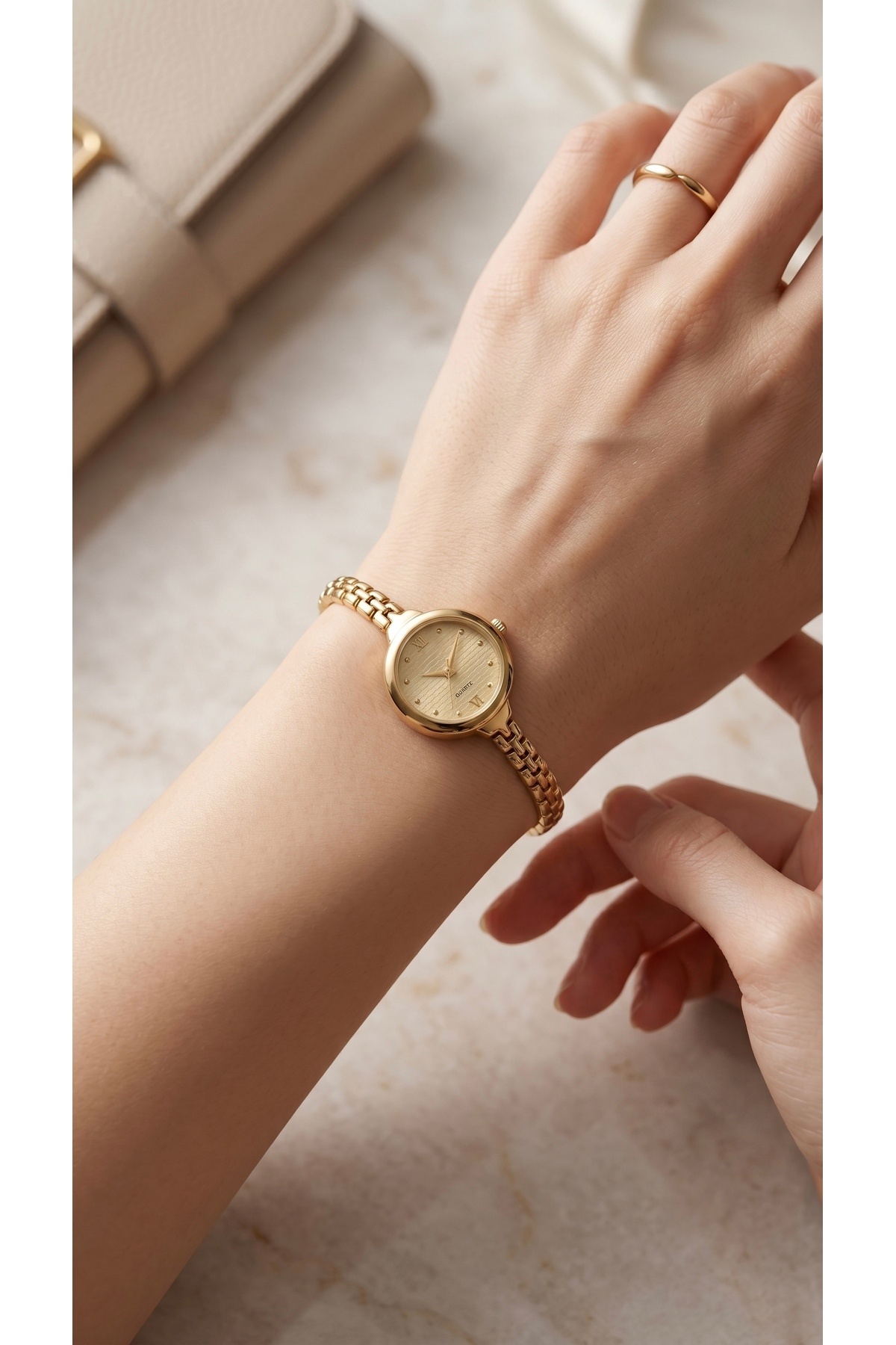 KLISHE Butik Pinterest Kadın Çelik Saat Minimal Gold Renk Vintage | Old Money Luxury Zarif Şık Kadın Kol Saati | Premium Çelik Kadın Saat 2026 görsel 3