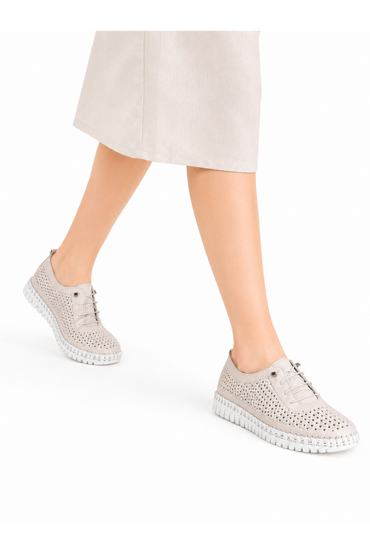 Cooka Shoes Kadın Hakiki Deri Anne Ayakkabısı Ortopedik Günlük Yürüyüş Ayakkabısı – Bej
