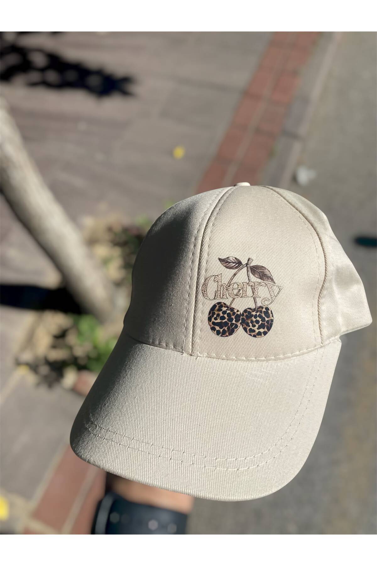 sf collection Cherry Baskılı Kadın Spor Şapka - Ayarlanabilir Pamuklu Cap görsel 2