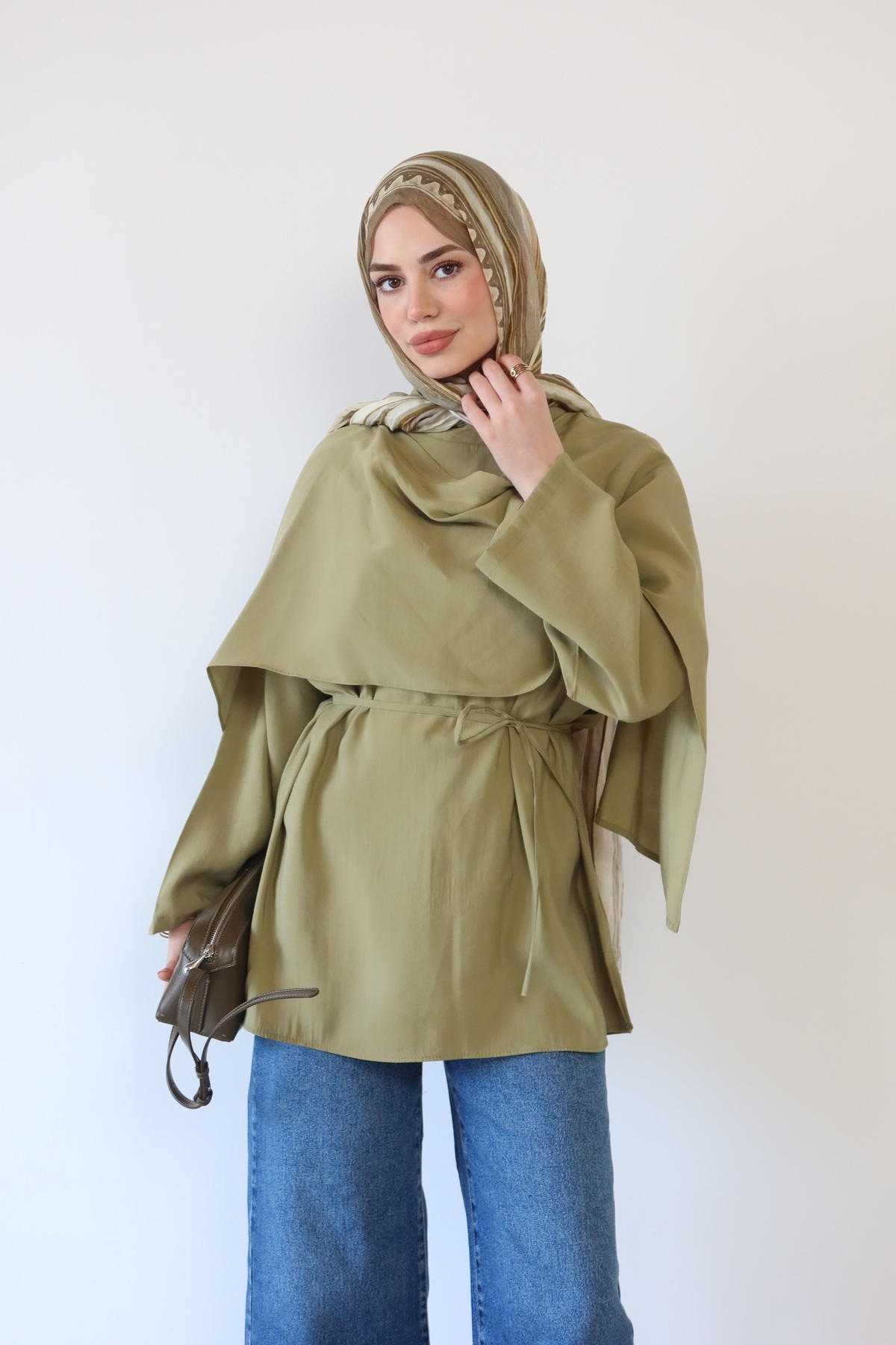 QUWİQ Women's Cape-Cut Waist-Tie Hijab Shirt