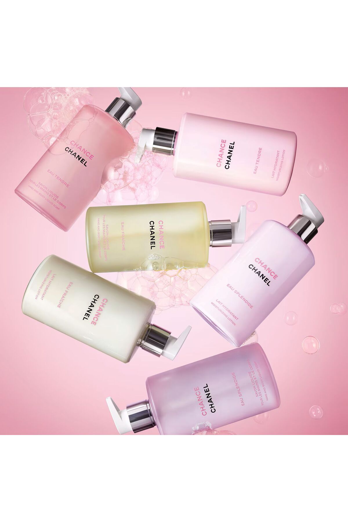 لوسیون مرطوب‌کننده CHANCE EAU TENDRE با حجم 400 میلی‌لیتر، احساس نرمی به پوست می‌دهد و ظاهری درخشان ایجاد می‌کند.