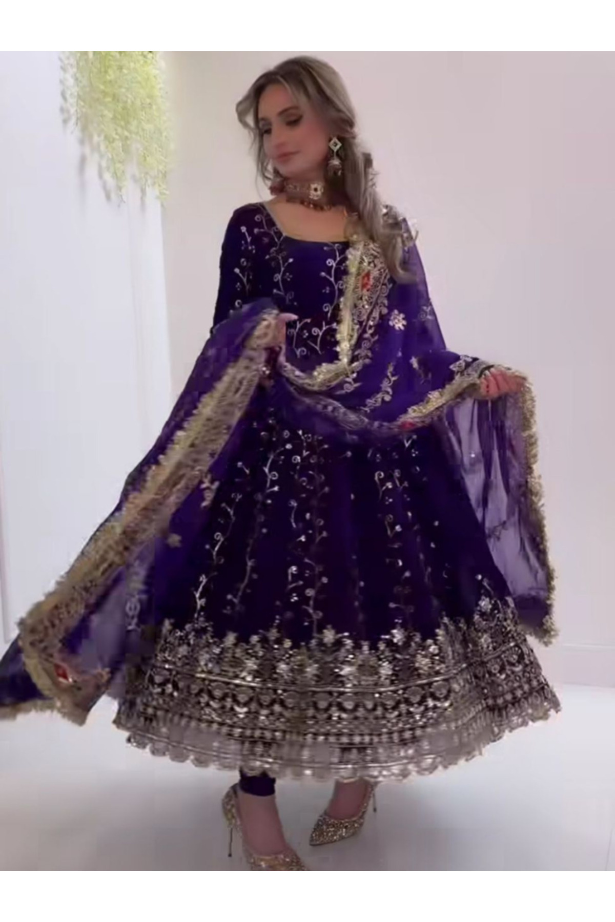 MYSMAR Purple Faux Blooming Georgette Gown - HRT7578 -Purple-Size:(S-36-Inches)