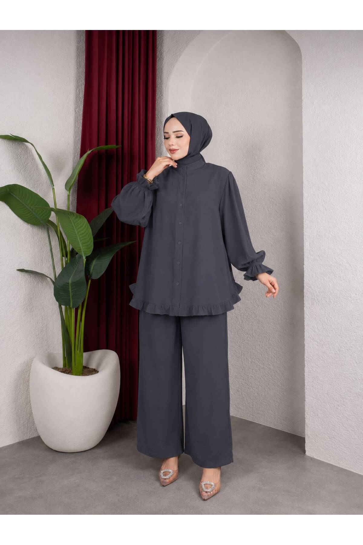 HİRA LİFE FASHİON Kadın Çilek Kumaş Dik Yaka Düğmeli Fırfır Detaylı Tesettür Tunik Pantolon İkili Takım görsel 4