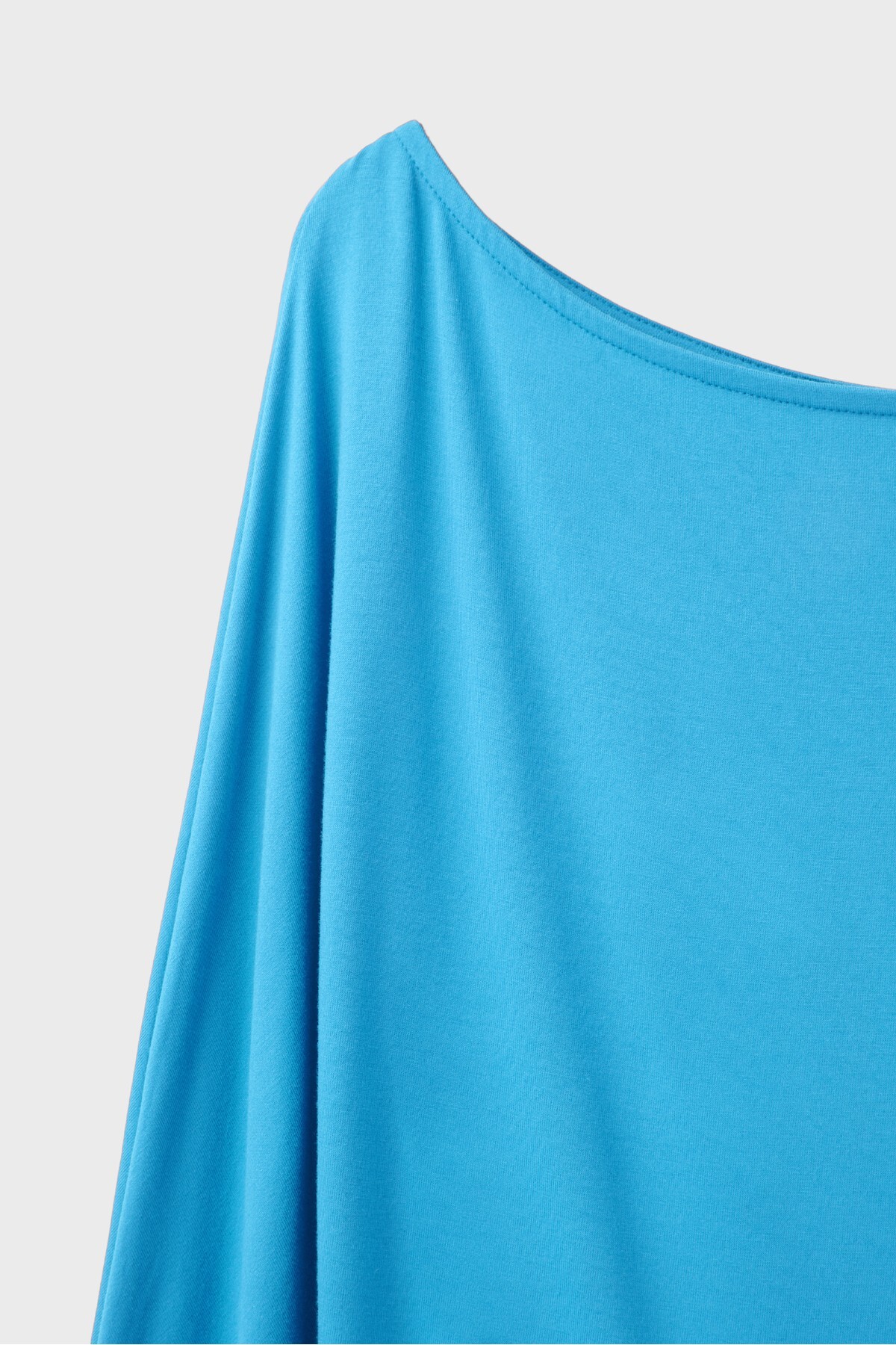 Stradivarius Kuşak etkili t-shirt görsel 8