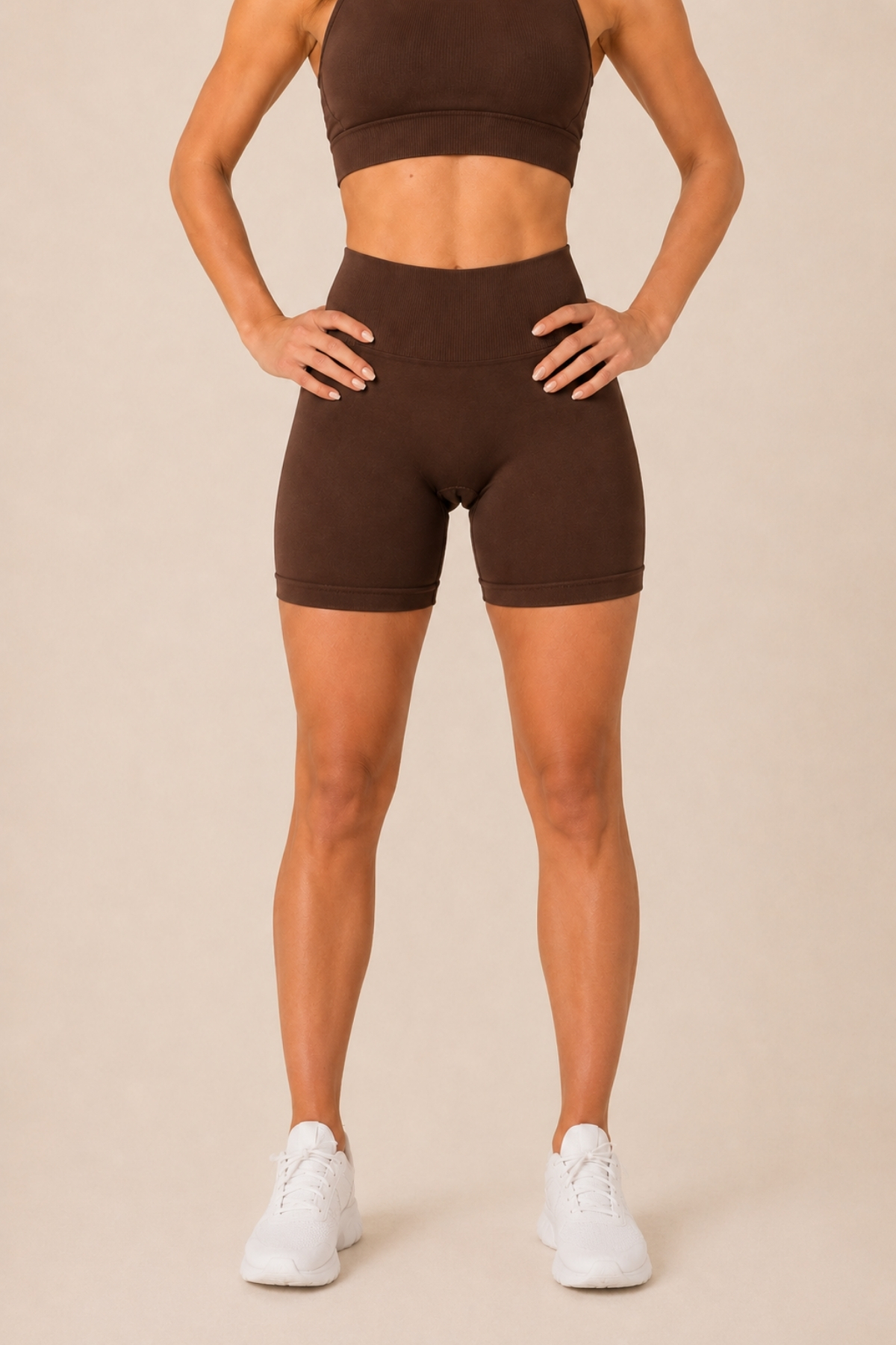 Joy Model Yüksek Bel Toparlayıcı Büzgü Detaylı Push Up Seamless Kısa Şort Tayt 2