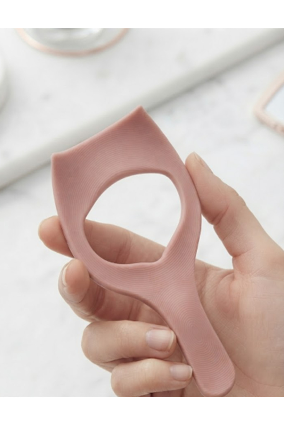 Sert Plastik Maskara Uygulama Kalkanı - Leke Önleyici Kirpik ve Eyeliner Makyaj Aparatı — makyajaparatımaskarauygulamakalkanı — تصویر 2 از 3