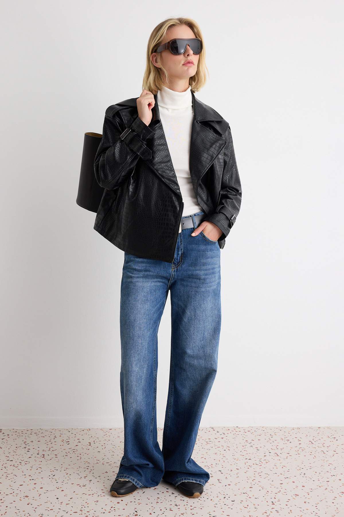 Trendyolmilla Siyah Regular Kalıp Suni Deri Biker İnce Ceket Mont TWOAW26MO00003