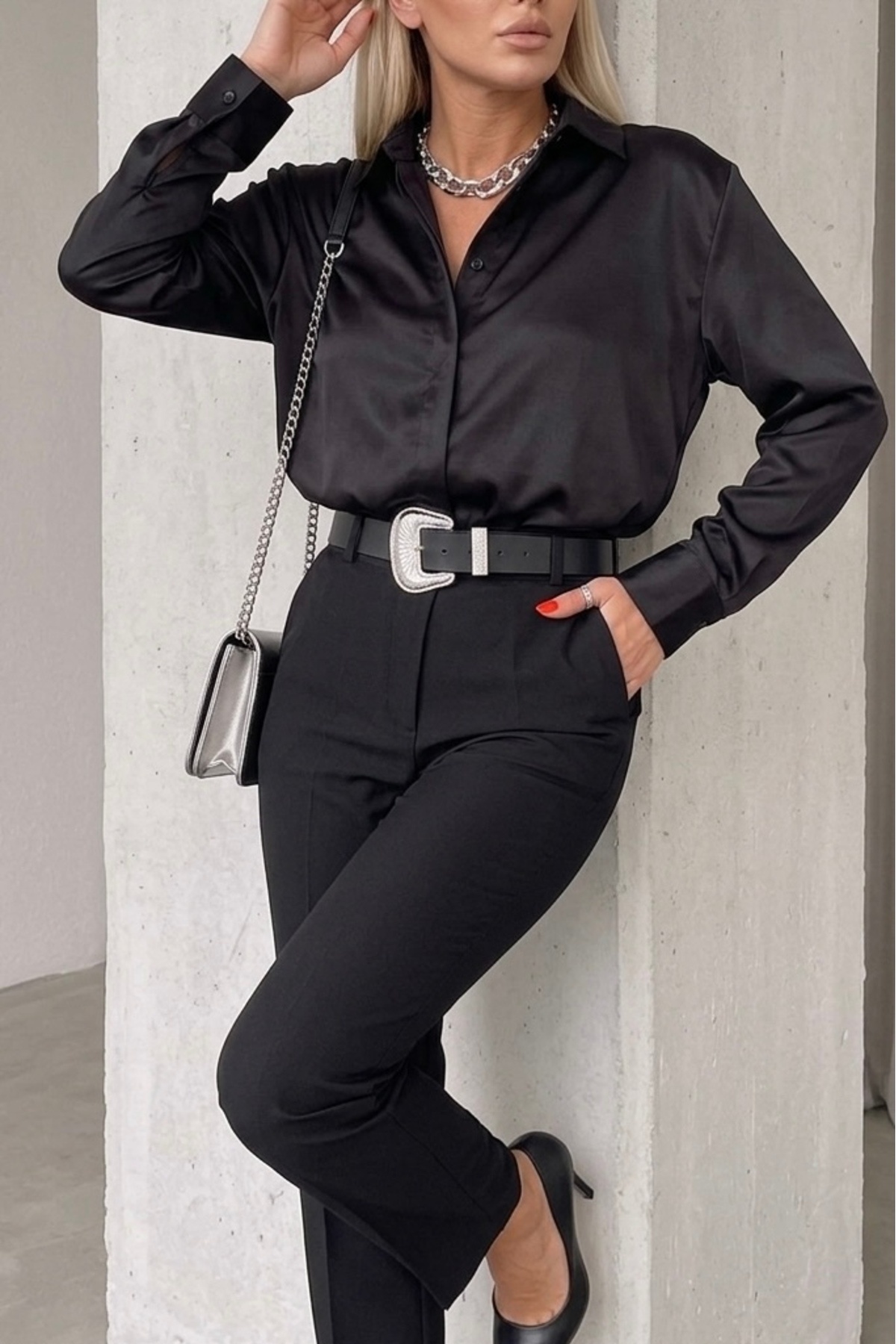 Chemise coupe loose en satin noir - EMMAS CLOTHING - Görsel 16