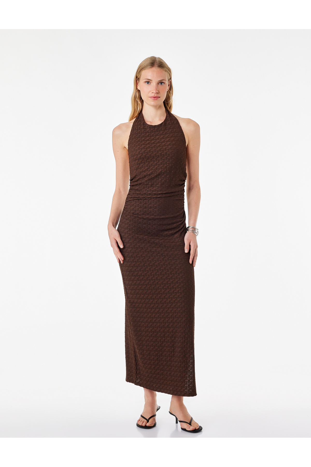 Bürümcük Kumaş Dokulu Slim Fit Sırt Detaylı Halter Yaka Midi Elbise