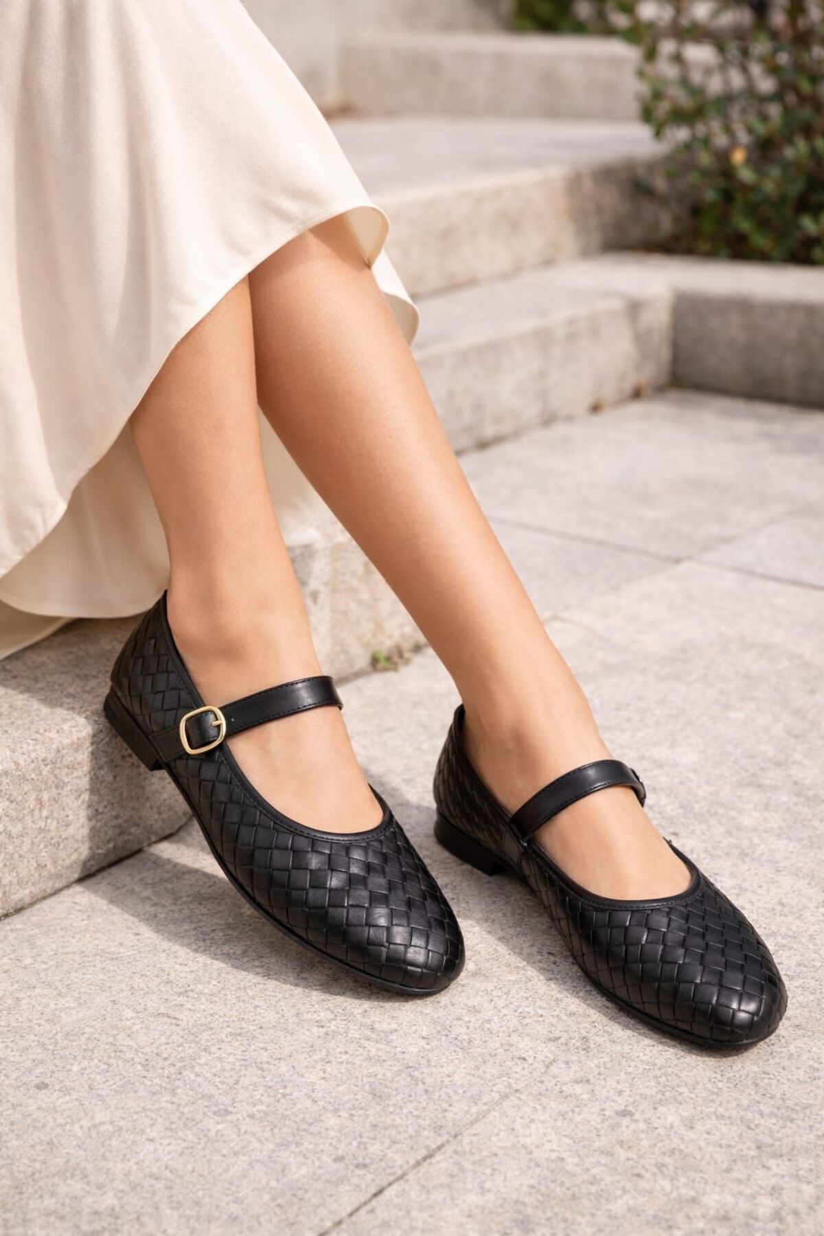 MAYA SHOES Siyah Örgü Yuvarlak Burunlu Kapalı Baretli Ortopedik Babet görsel 3