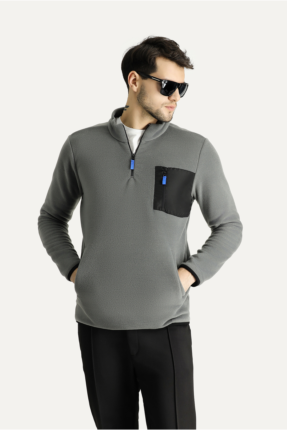 Kiğılı Dik Yaka Yarım Fermuarlı Soğuk Geçirmez Tüylenme Yapmayan Cep Detaylı Polar Sweatshirt