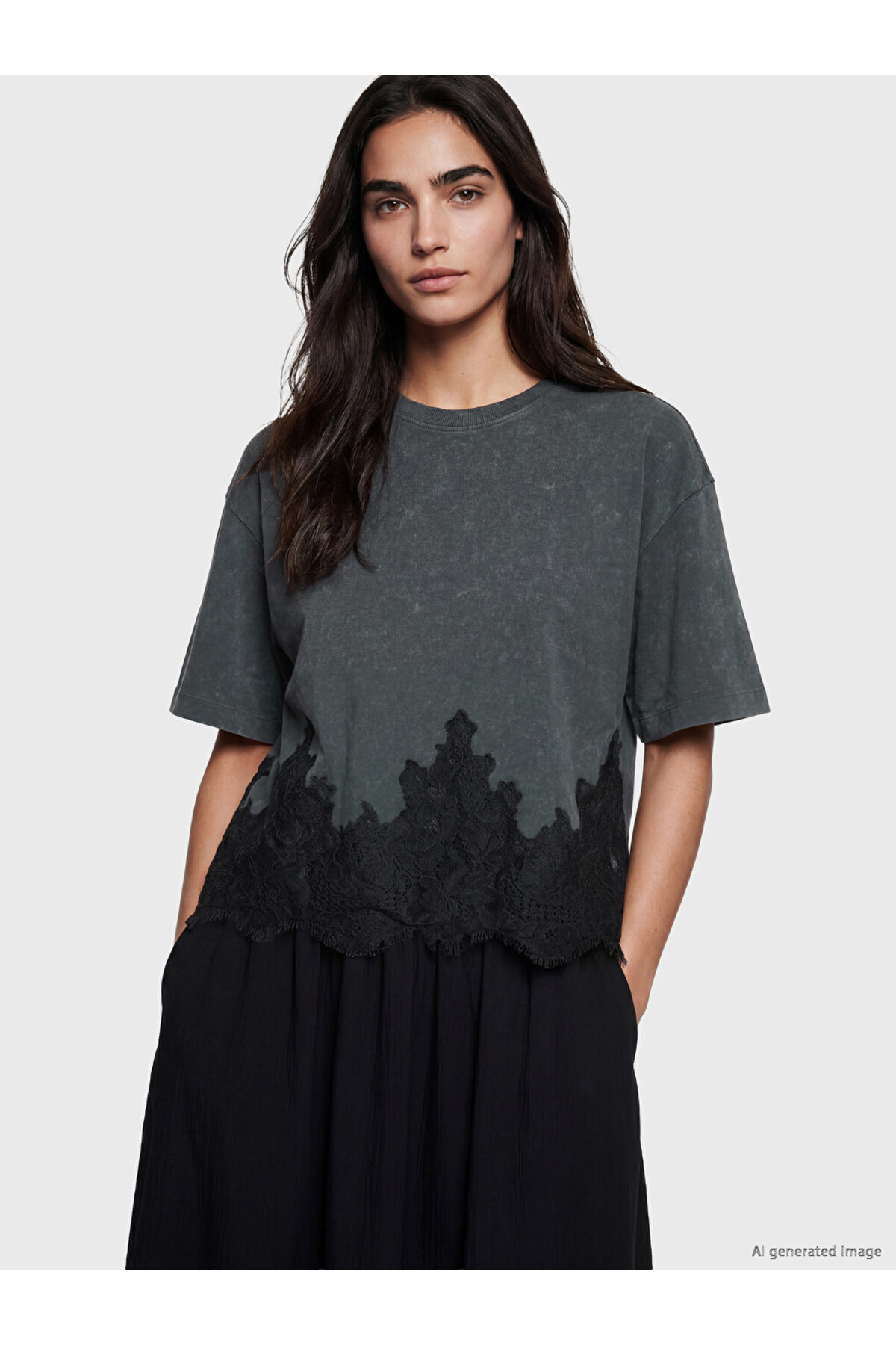 LC Waikiki Esvab • Modern & Distinctive Lace Detailed Loose Fit Women's T-Shirt