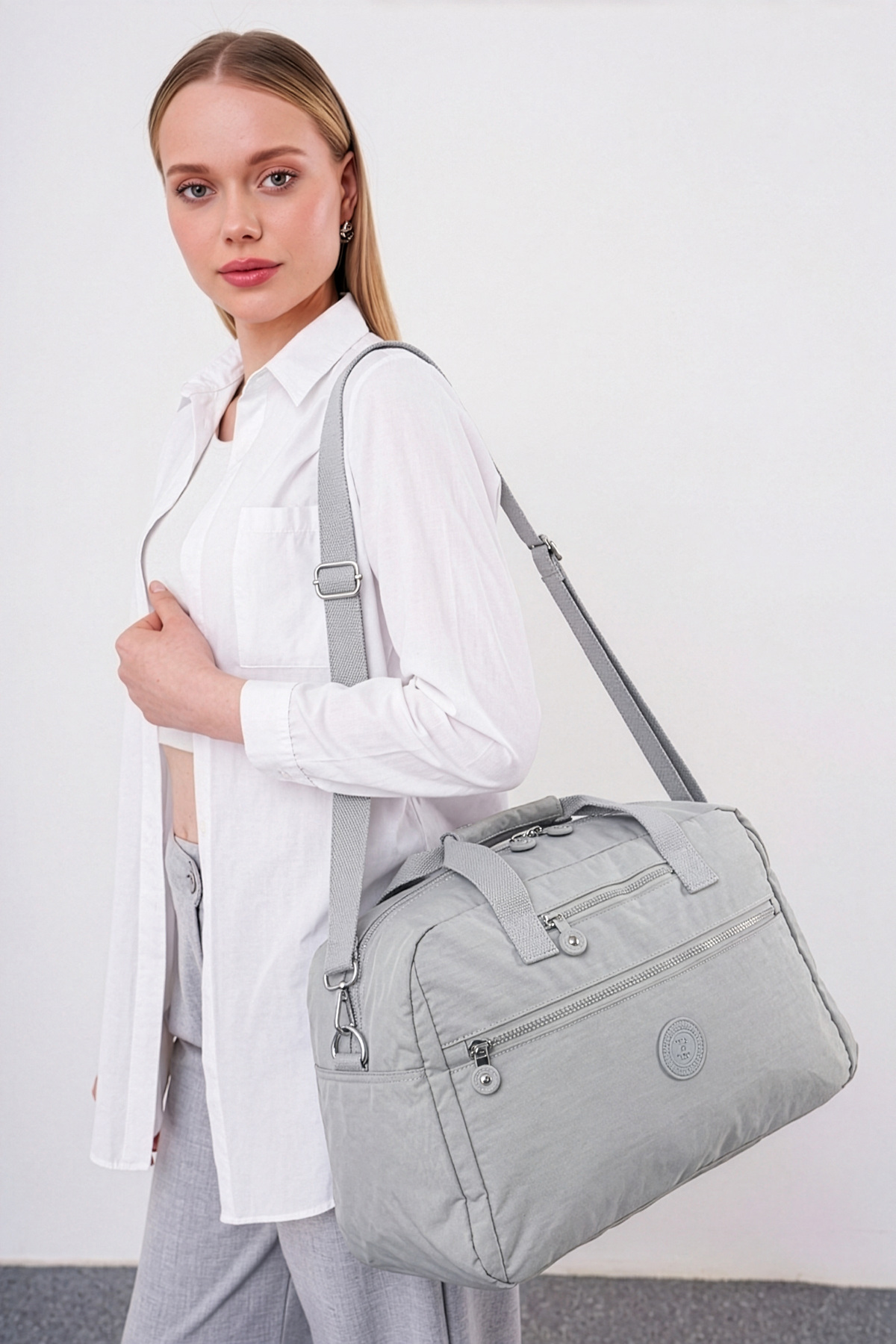 KAFF BHPC Gri Renk Geniş Hacimli Unisex El & Omuz Seyahat ve Spor Çantası -BHPC 6011