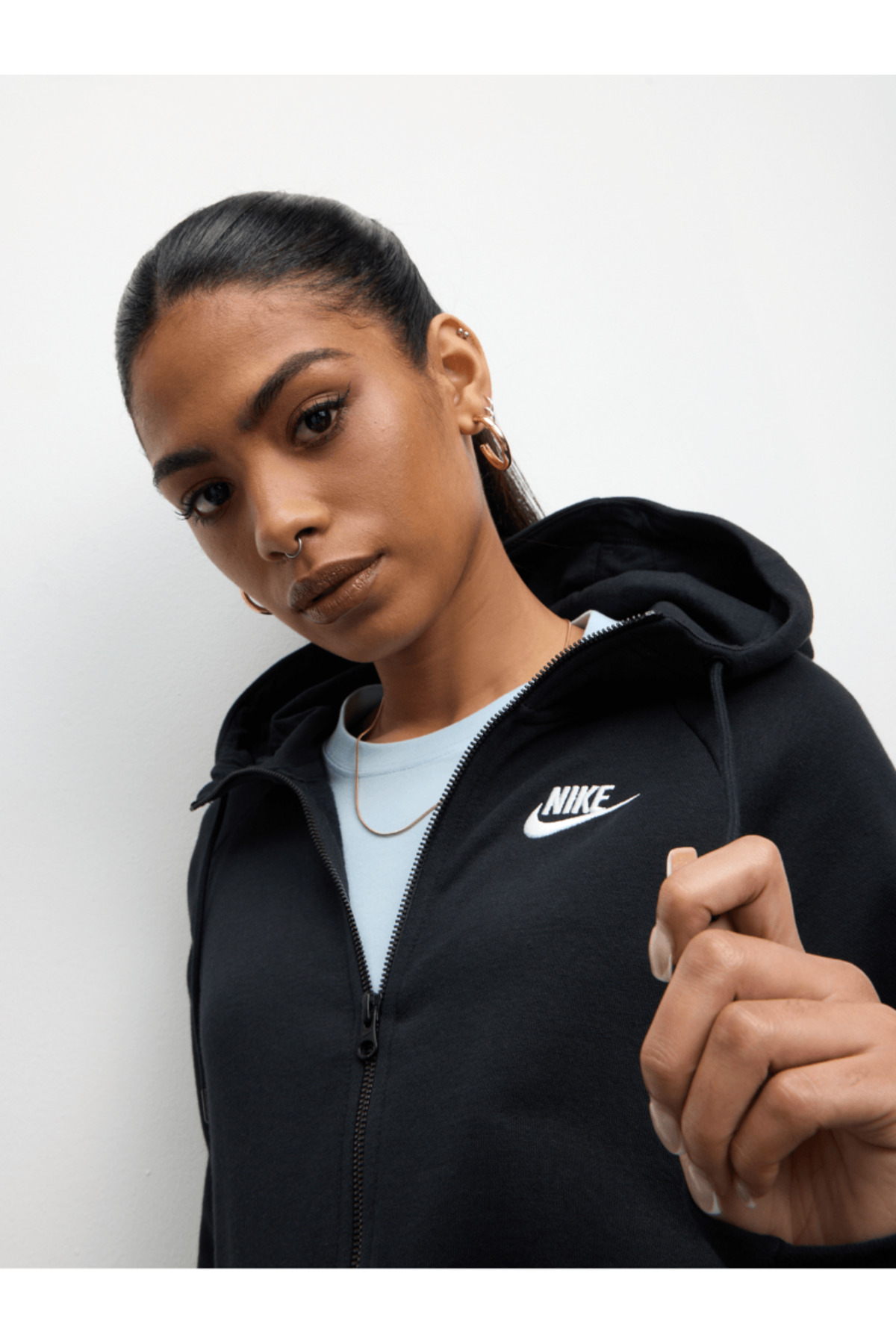 Nike Sportswear Essential Full-Zip Fleece Hoodie Siyah Kadın Sweatshirt görsel 4