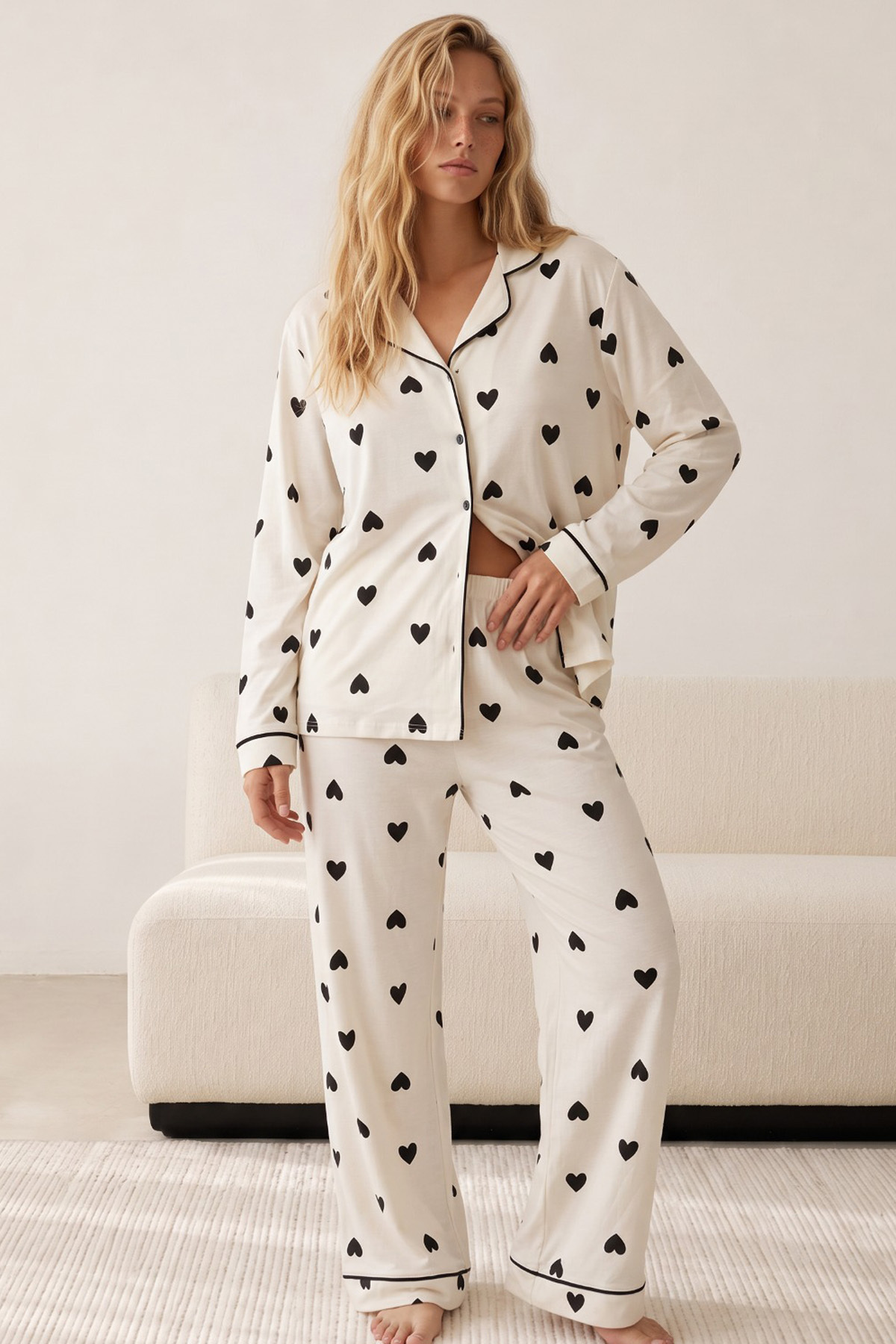 Siyah İnci beyaz siyah kalp desenli Düğmeli Biyeli Oversize Pamuklu Örme Pijama Takım 8071 görsel 2