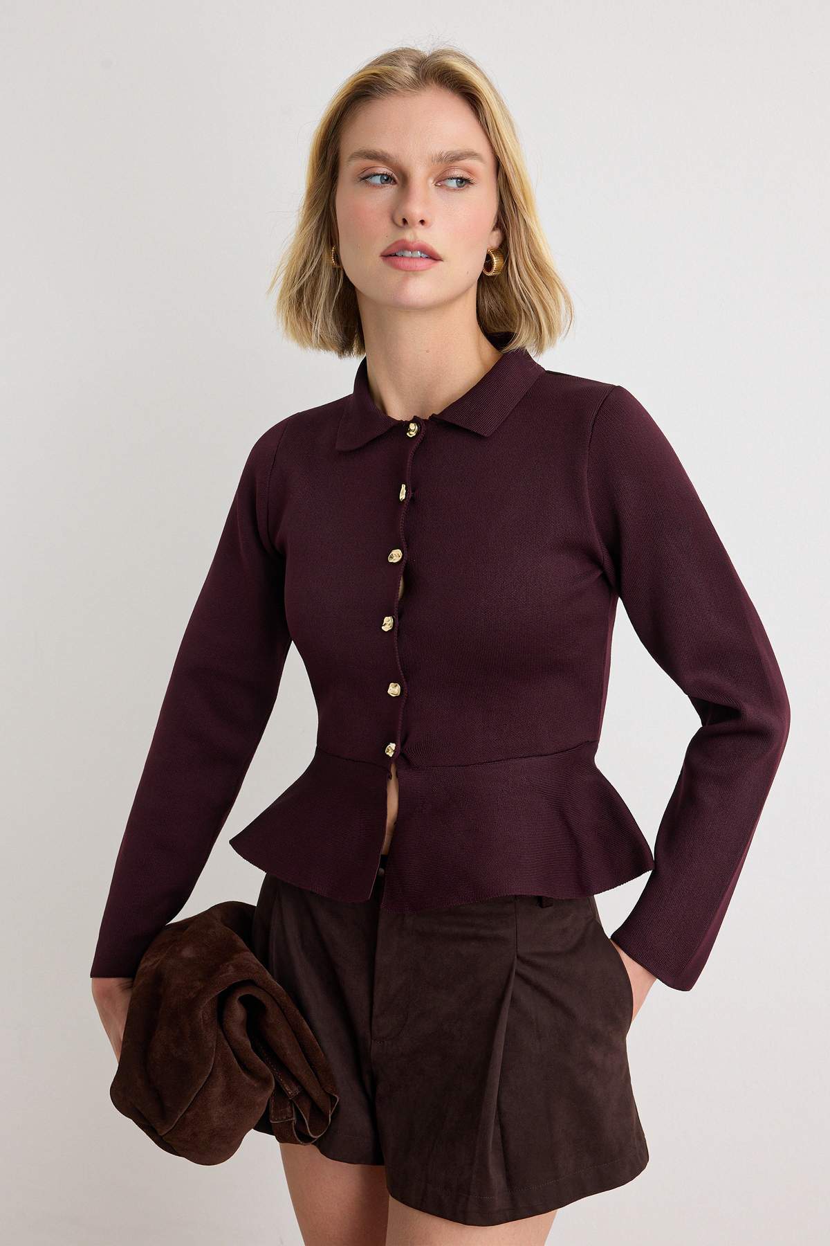 Trendyolmilla Mürdüm Peplum/Belden Oturmalı Düğme Detaylı Triko Hırka TWOAW27HI00102