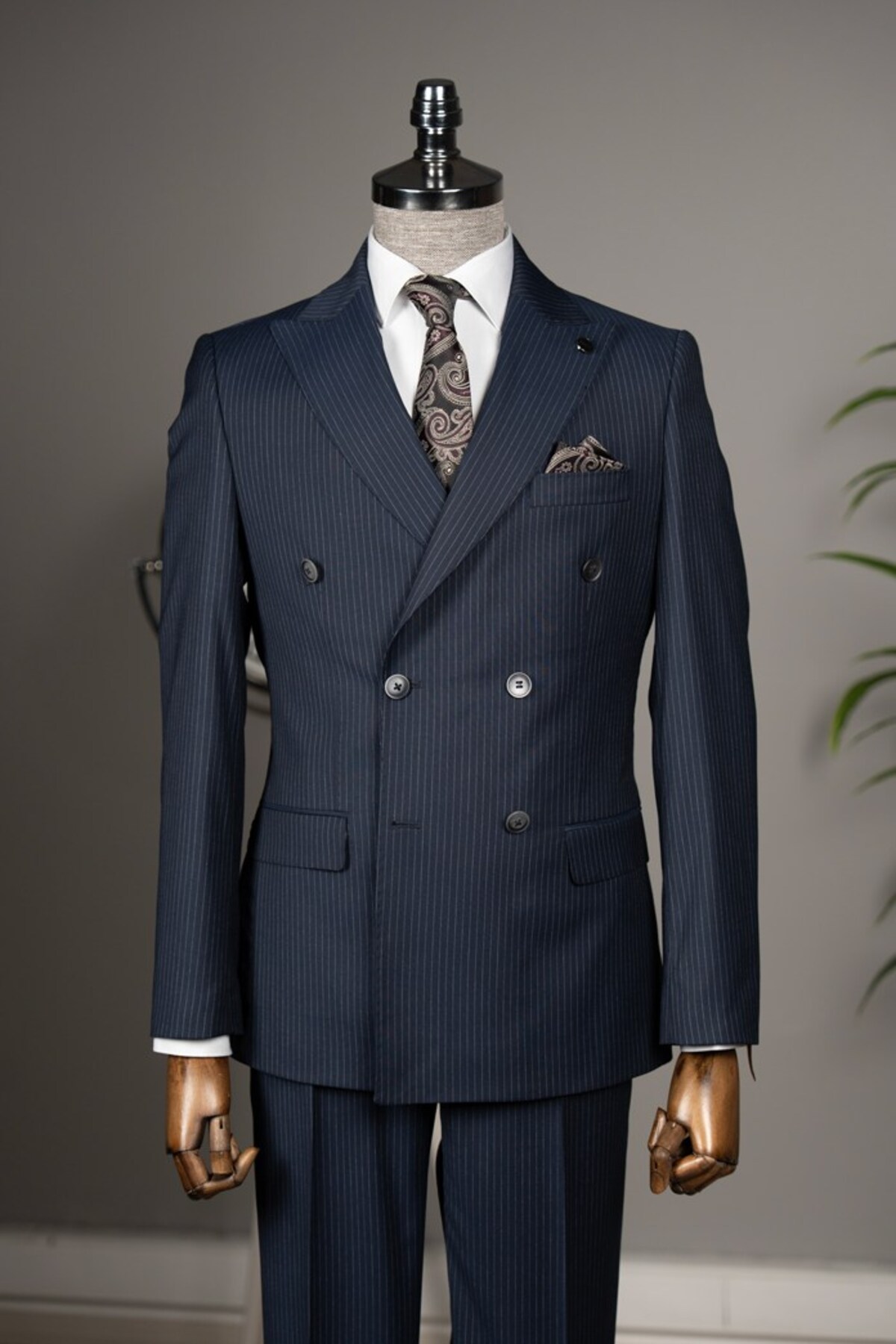 Terzi Ayhan Classics Kruvaze Çizgili Takım Elbise –SlimFit 1 beden büyük tercih ediniz. görsel 2