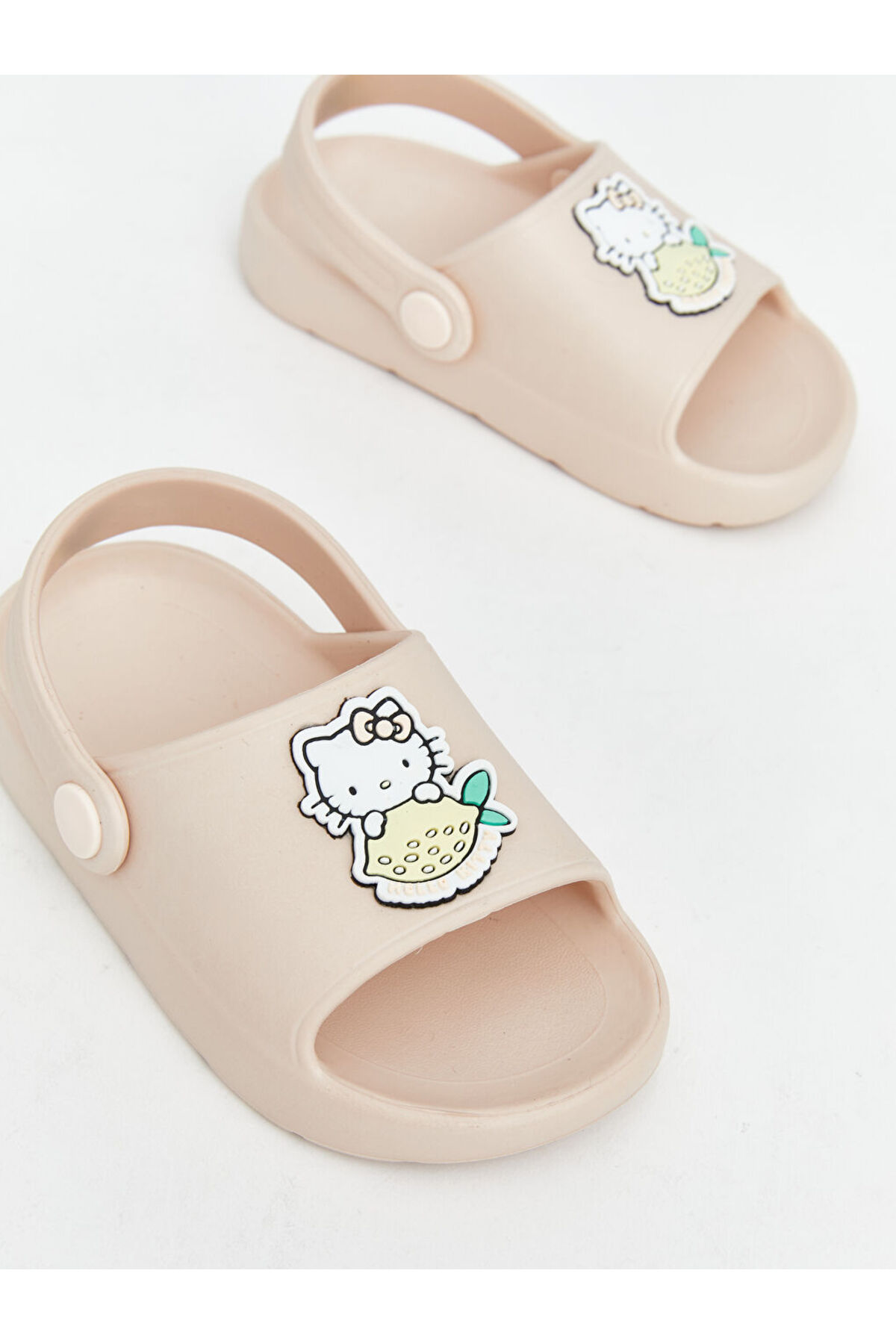 Resim LC Waikiki GÜLİS GİYİM'DEN Pembe Hello Kitty Baskılı Kız Çocuk Terlik 