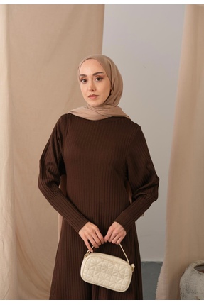 Ediva wears Kendinden Desenli Triko Elbise