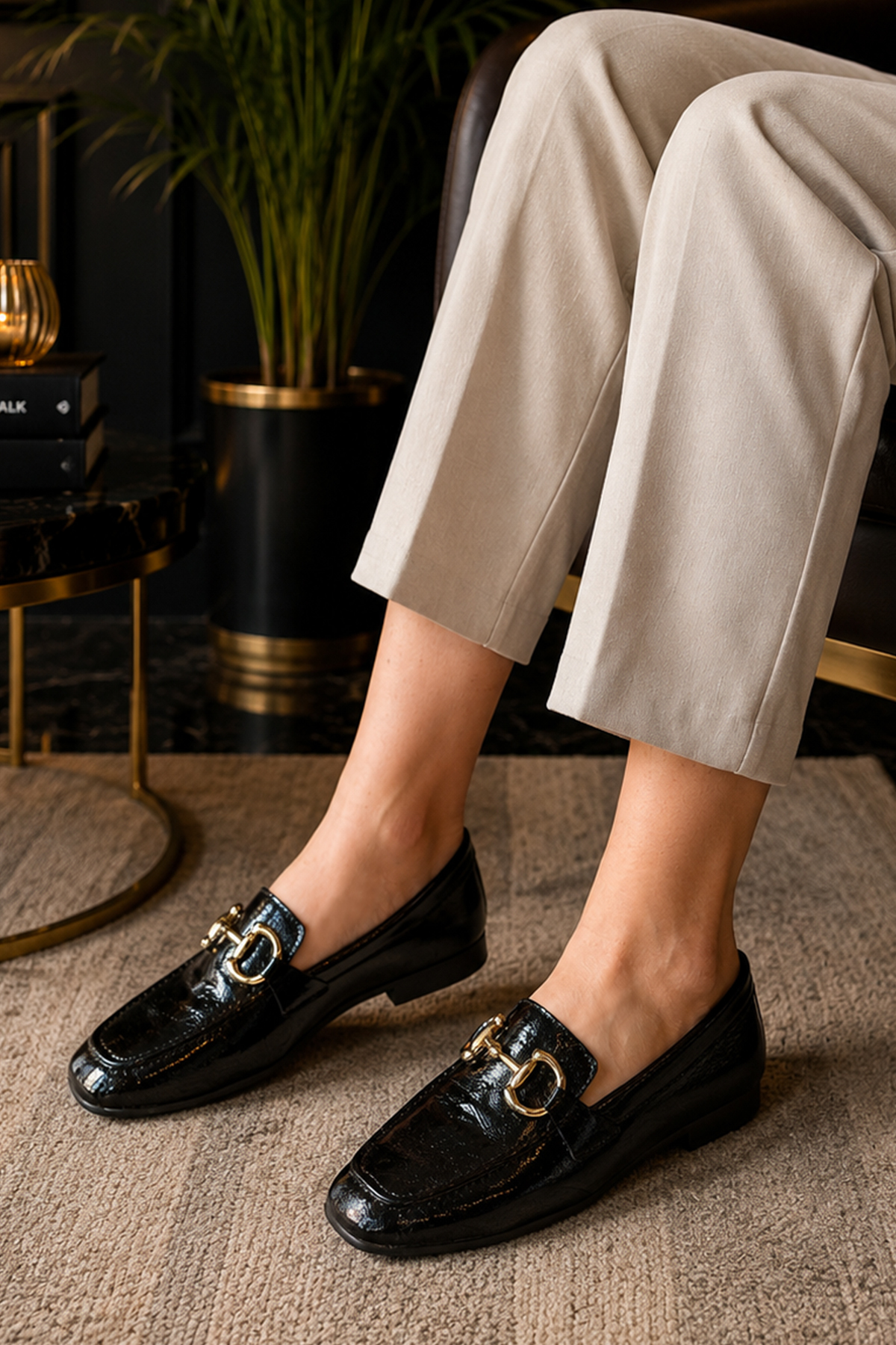 RENKLİBUTİK Kadın Loafer Makosen Metal Tokalı Rugan Günlük Ayakkabı görsel 2